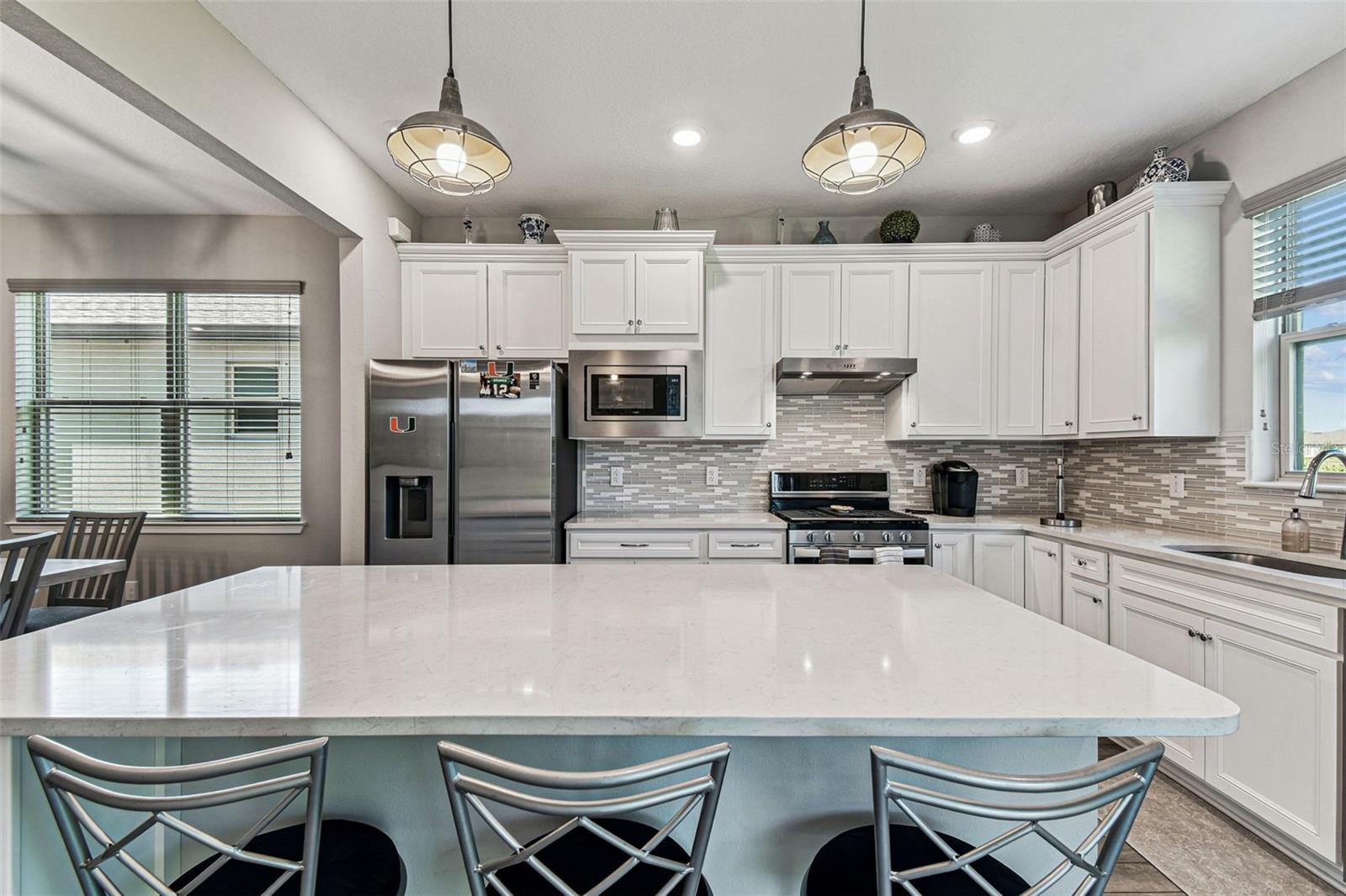 Image 19 of 91 For 19437 Ship Wheel Way