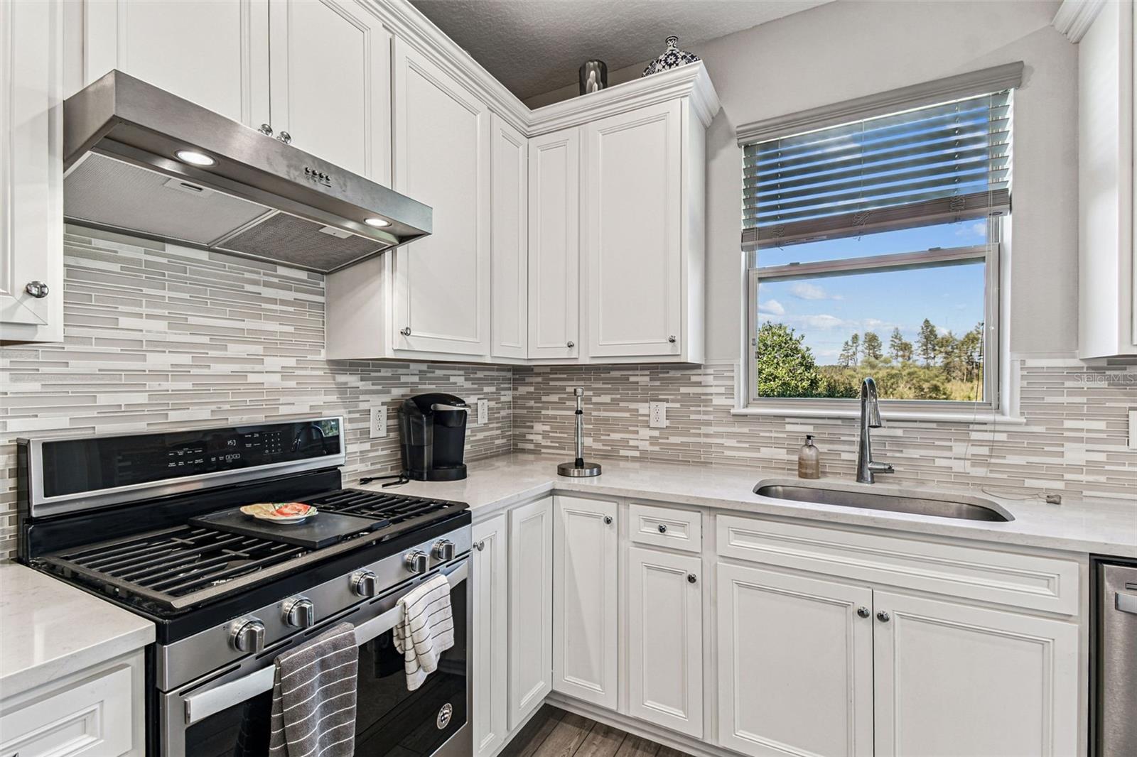 Image 24 of 91 For 19437 Ship Wheel Way