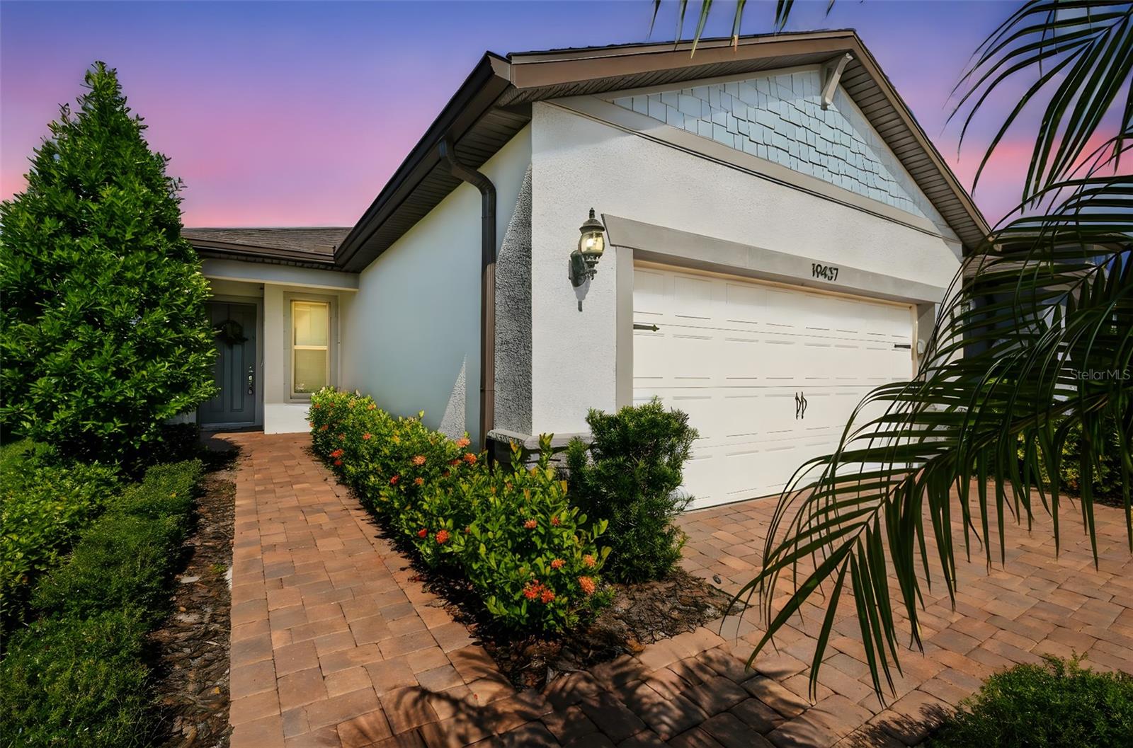 Image 3 of 91 For 19437 Ship Wheel Way