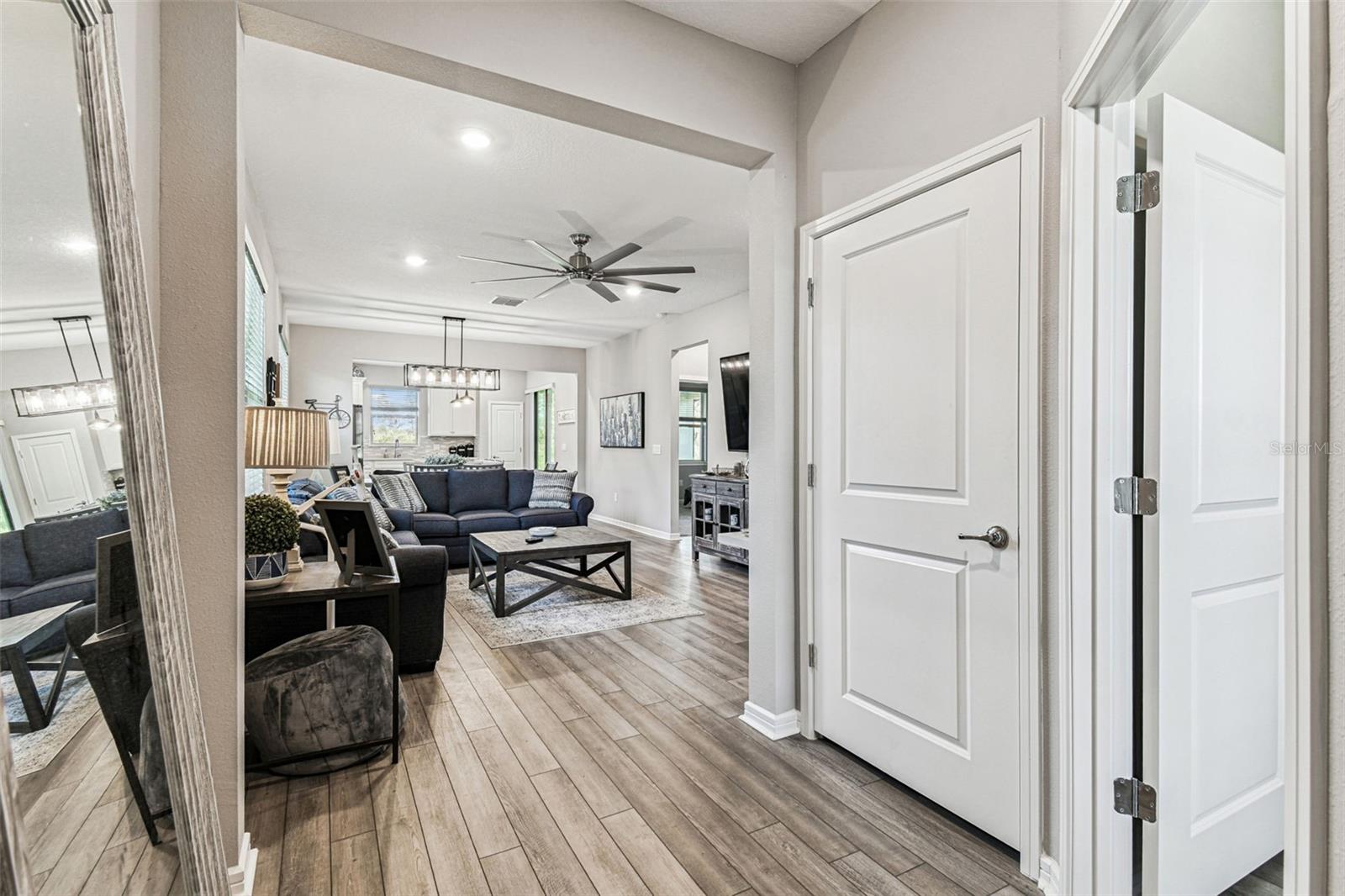 Image 6 of 91 For 19437 Ship Wheel Way