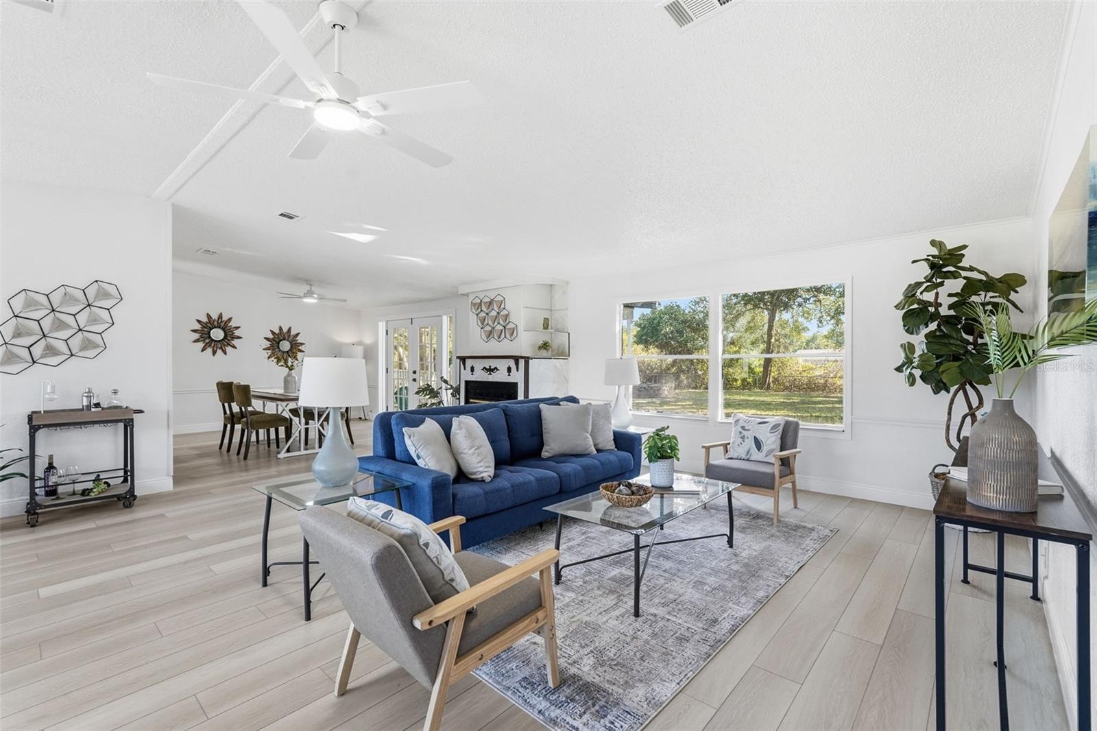 Image 15 of 46 For 9744 Silverbend Drive