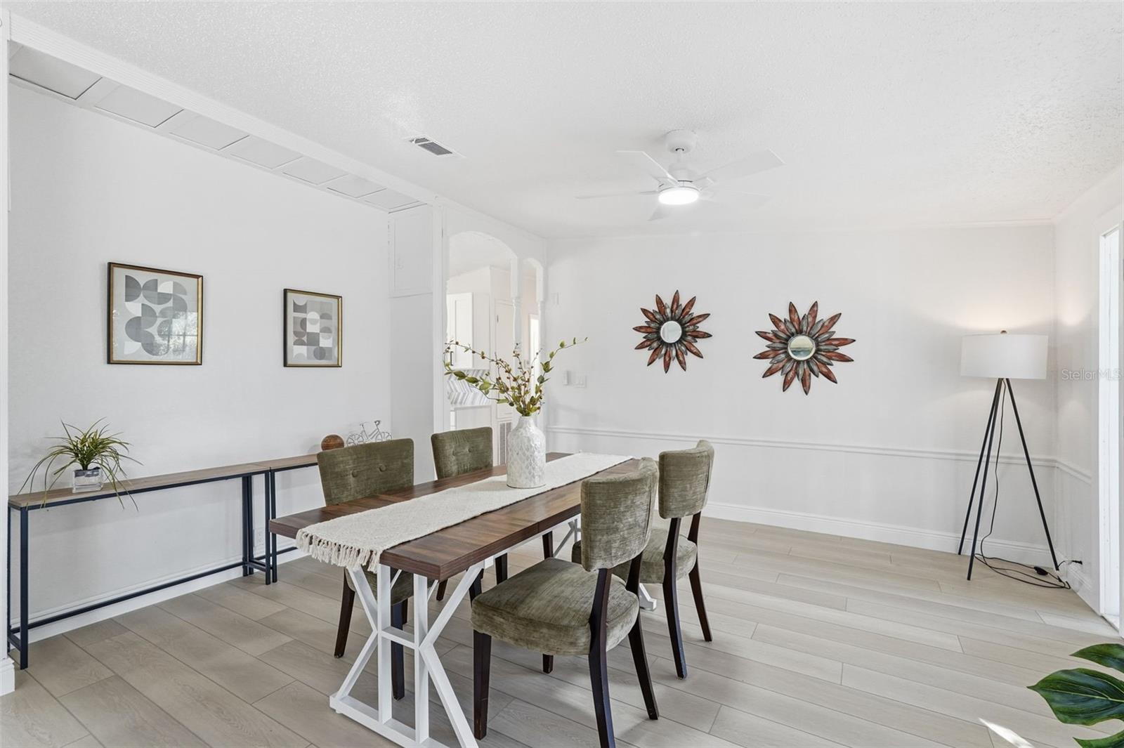 Image 20 of 46 For 9744 Silverbend Drive