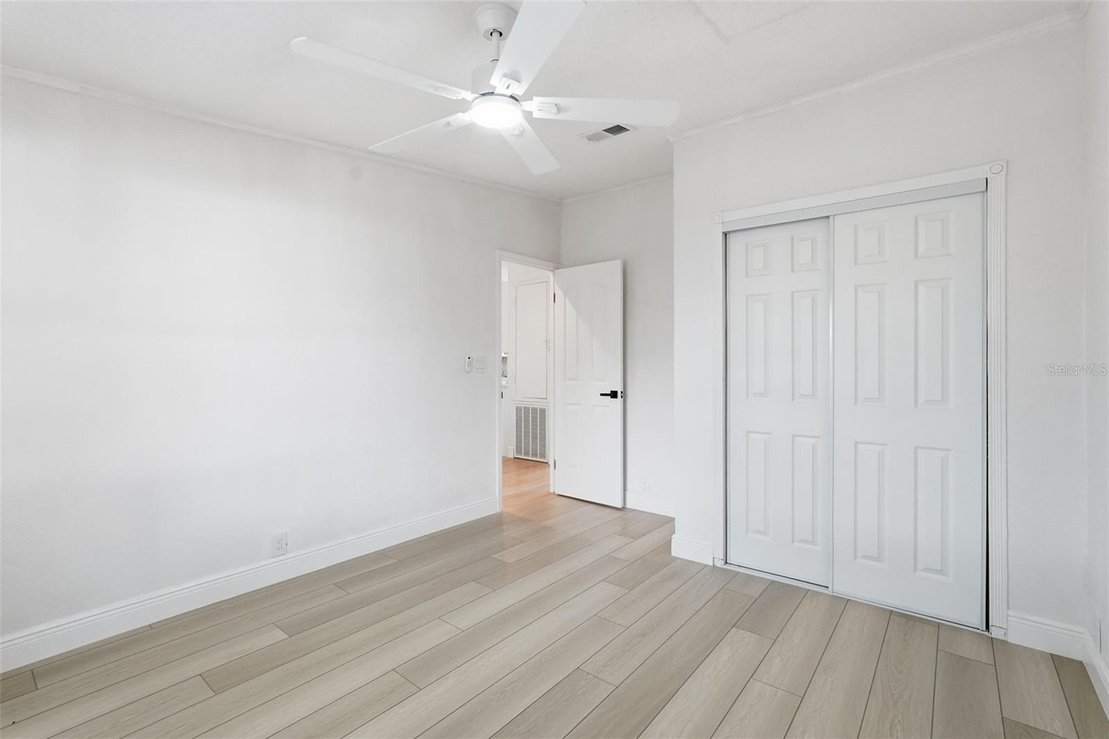 Image 27 of 46 For 9744 Silverbend Drive