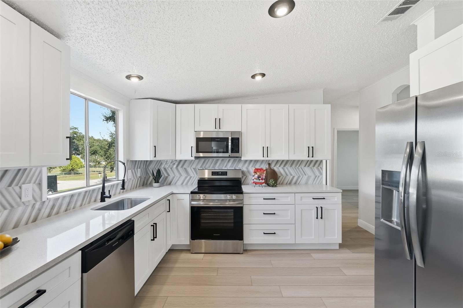 Image 3 of 46 For 9744 Silverbend Drive