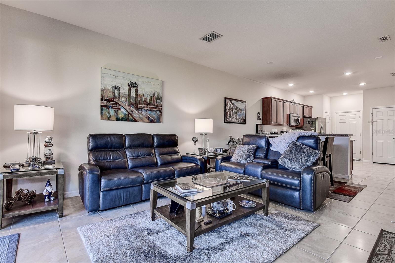 Image 10 of 41 For 5333 Sylvester Loop