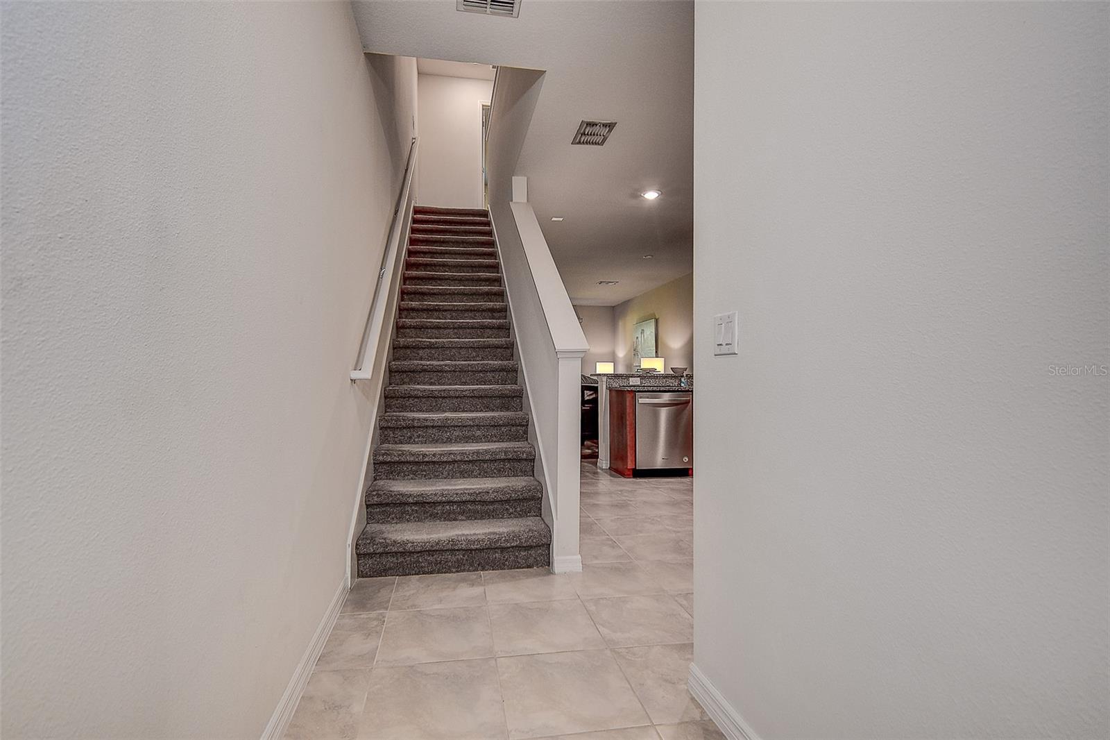 Image 17 of 41 For 5333 Sylvester Loop