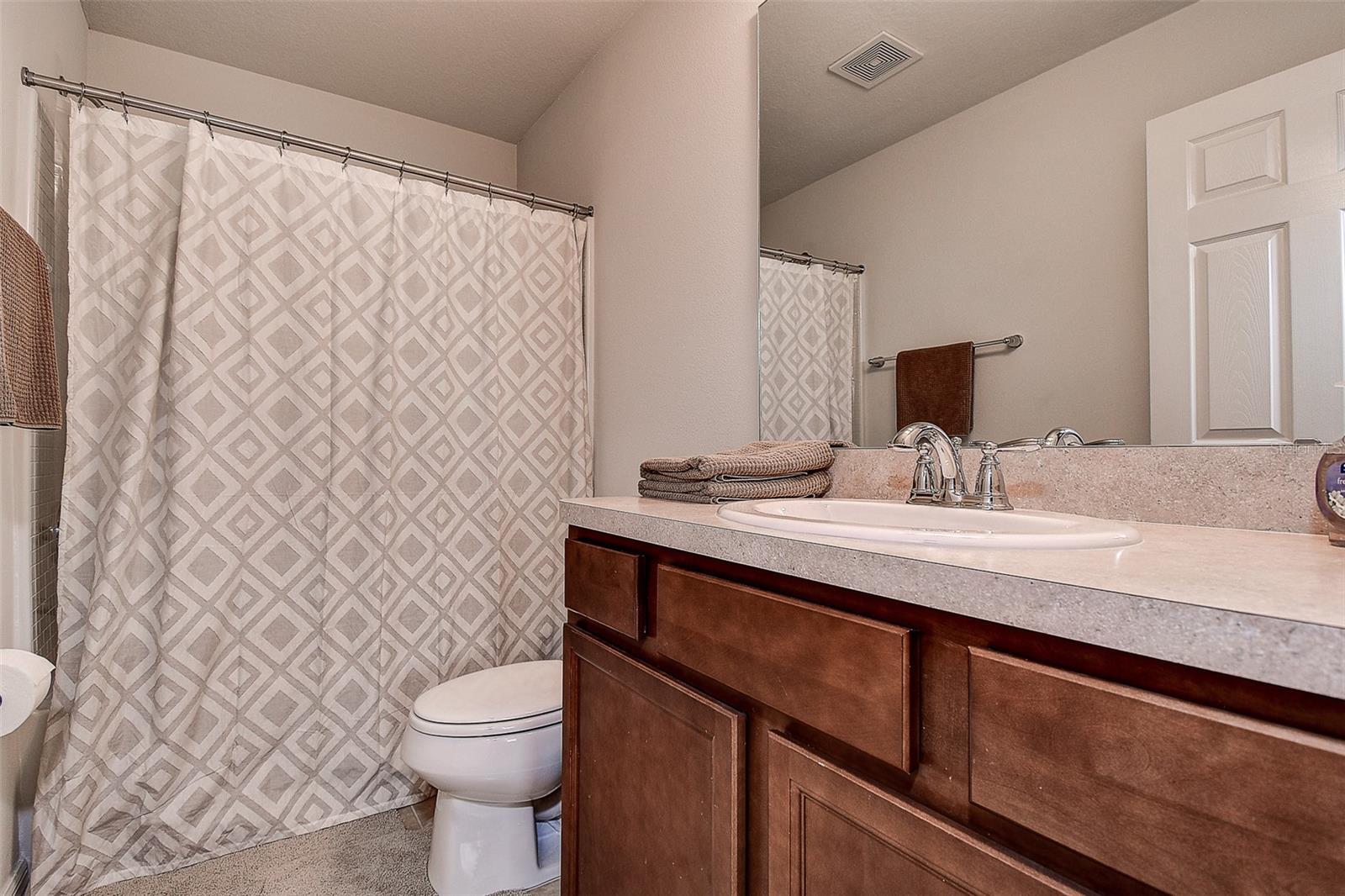 Image 20 of 41 For 5333 Sylvester Loop