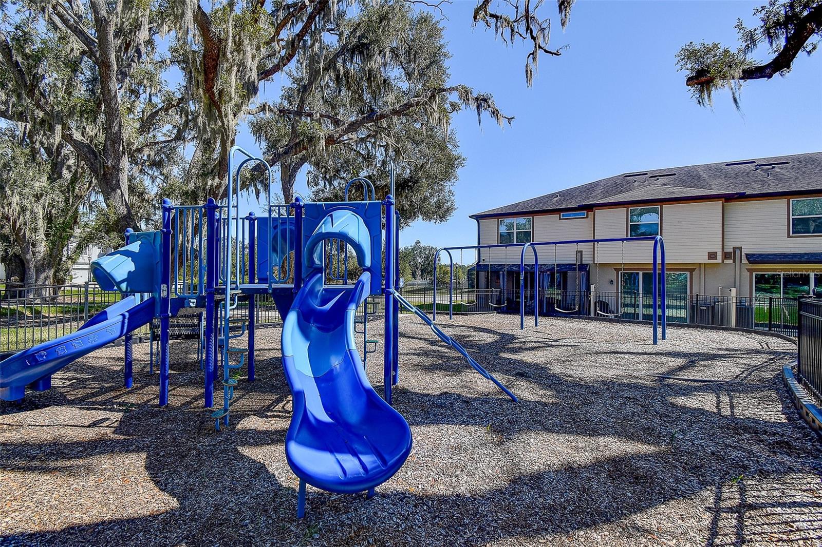 Image 34 of 41 For 5333 Sylvester Loop