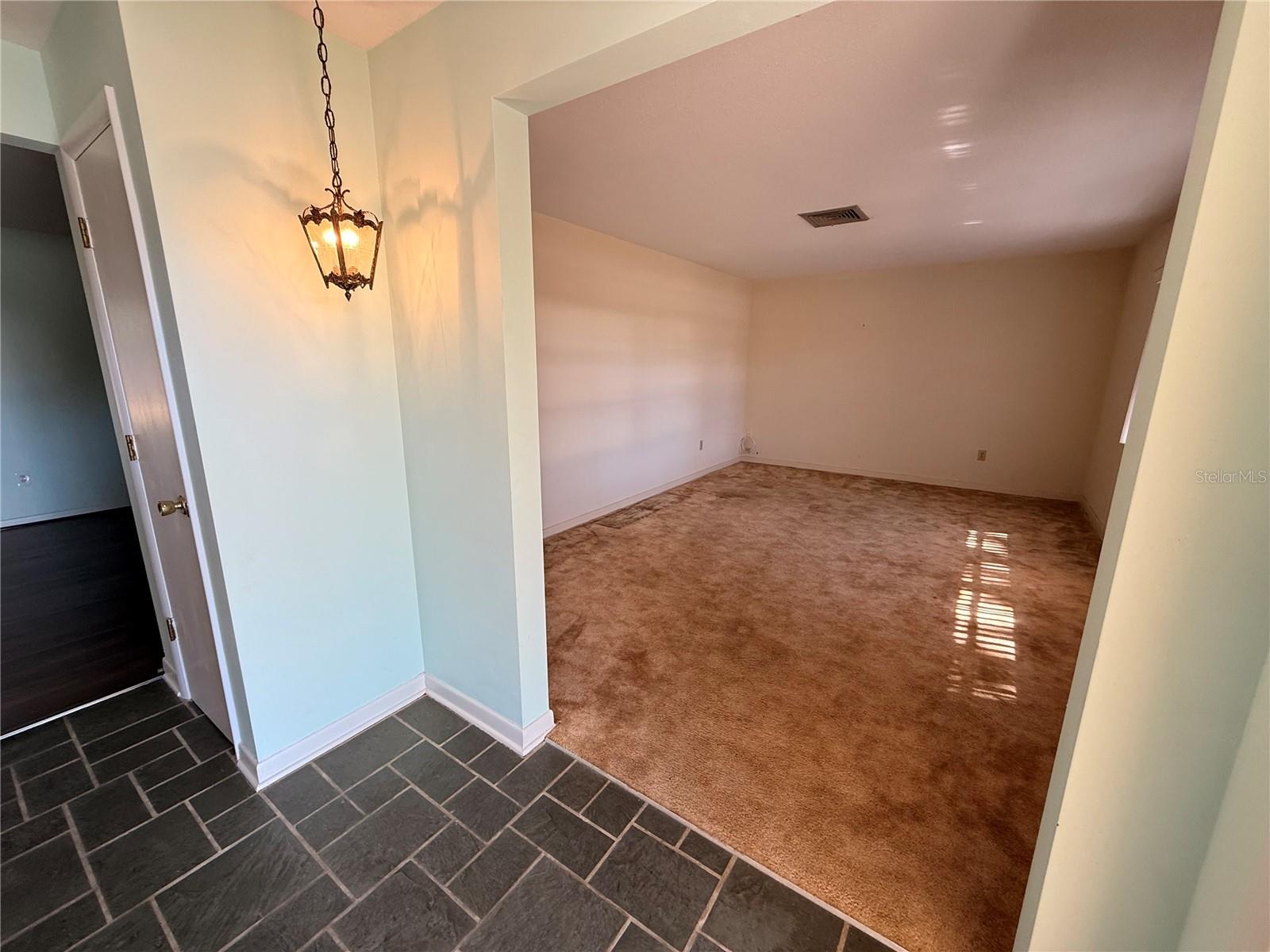 Image 11 of 42 For 13397 86th Avenue