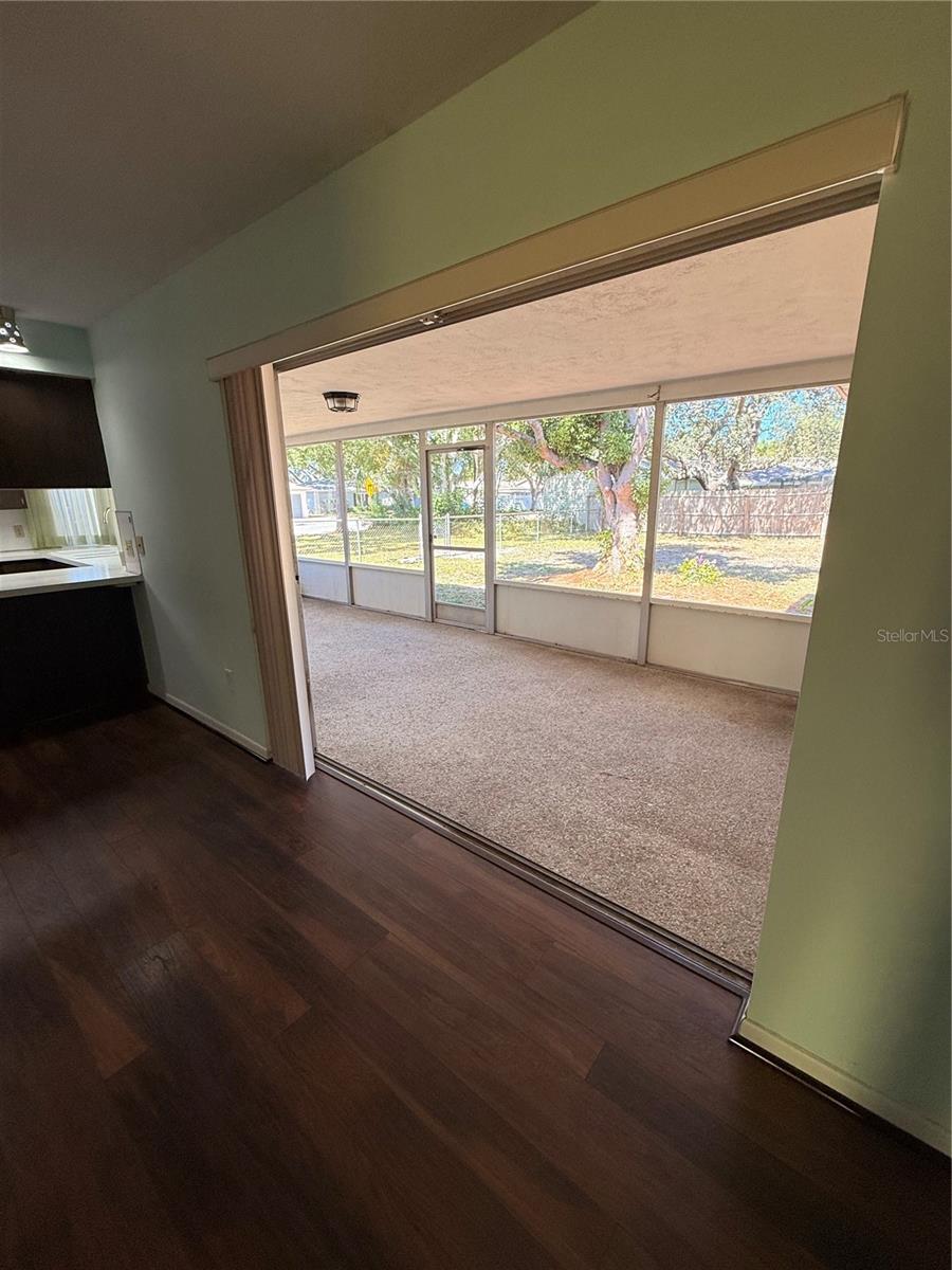 Image 14 of 42 For 13397 86th Avenue