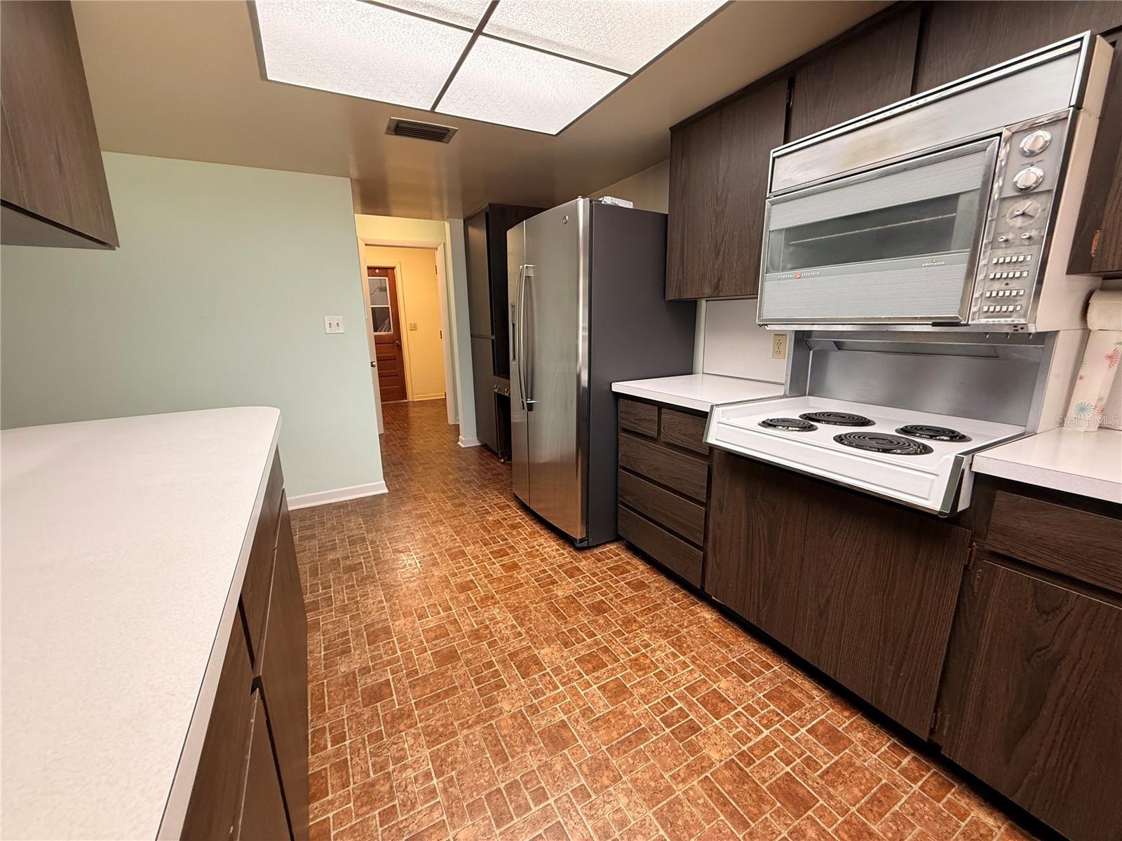 Image 17 of 42 For 13397 86th Avenue