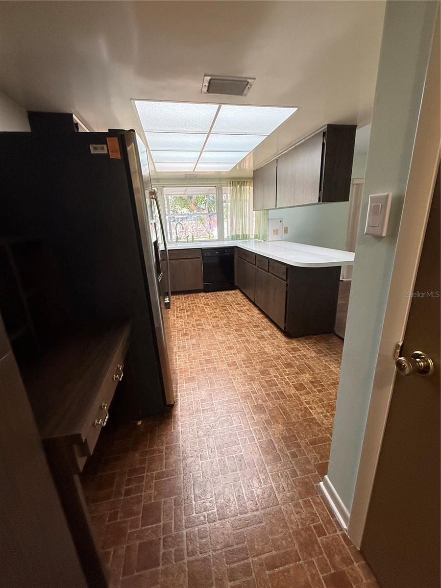 Image 21 of 42 For 13397 86th Avenue