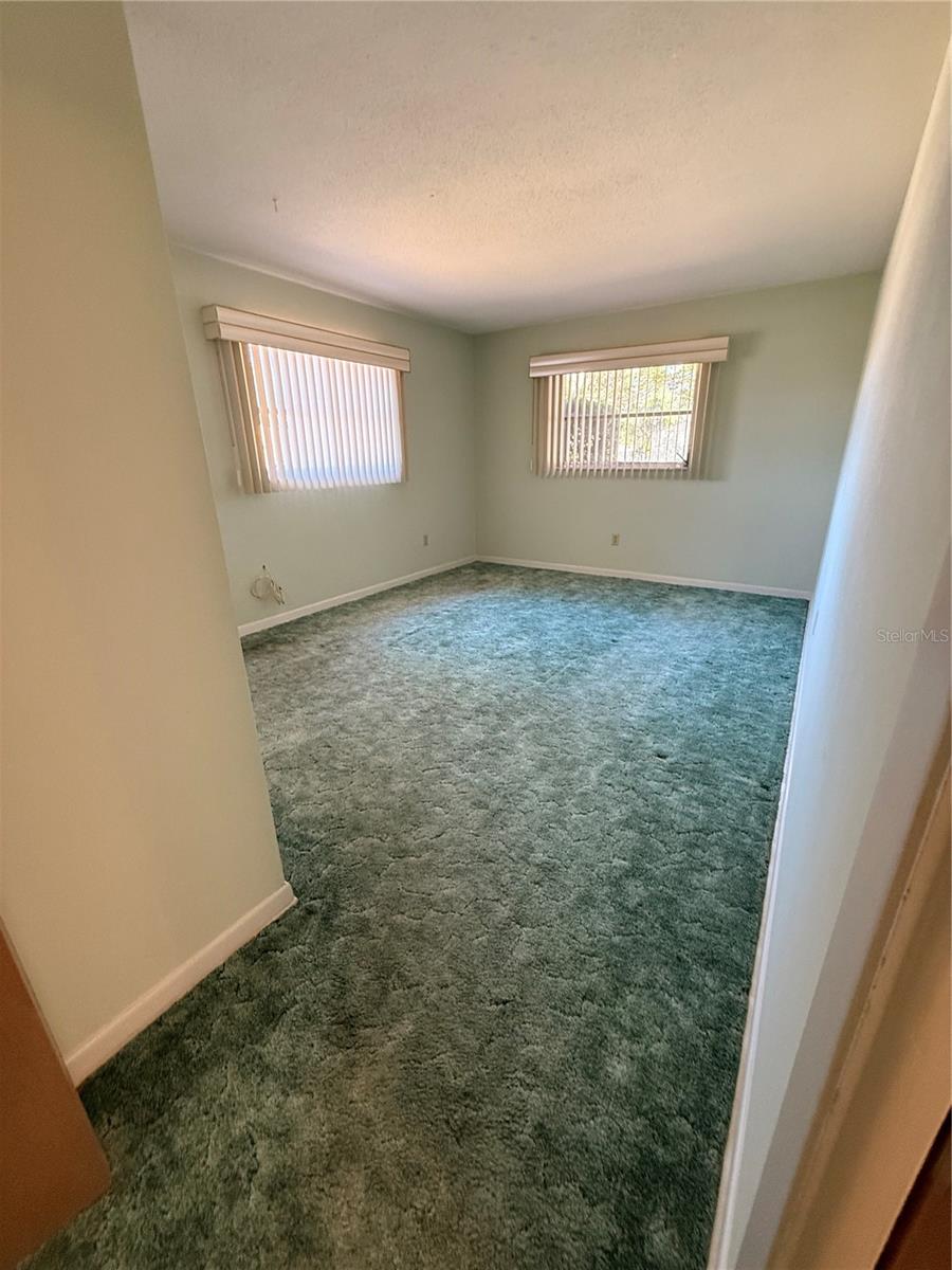 Image 24 of 42 For 13397 86th Avenue