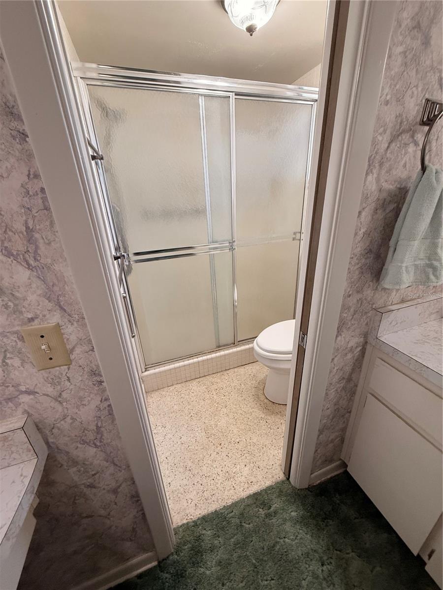 Image 28 of 42 For 13397 86th Avenue