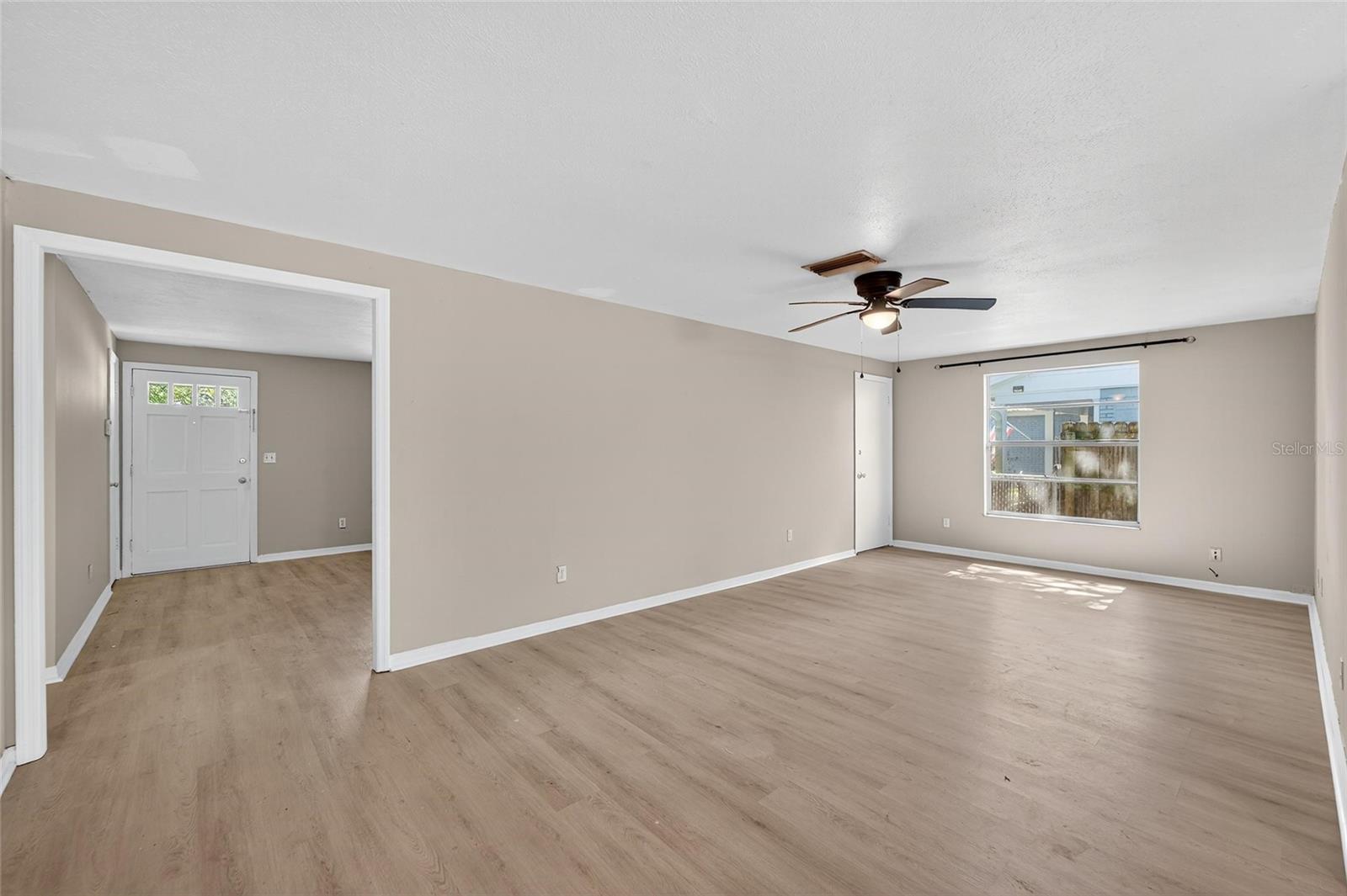 Image 43 of 68 For 1712 Village Court