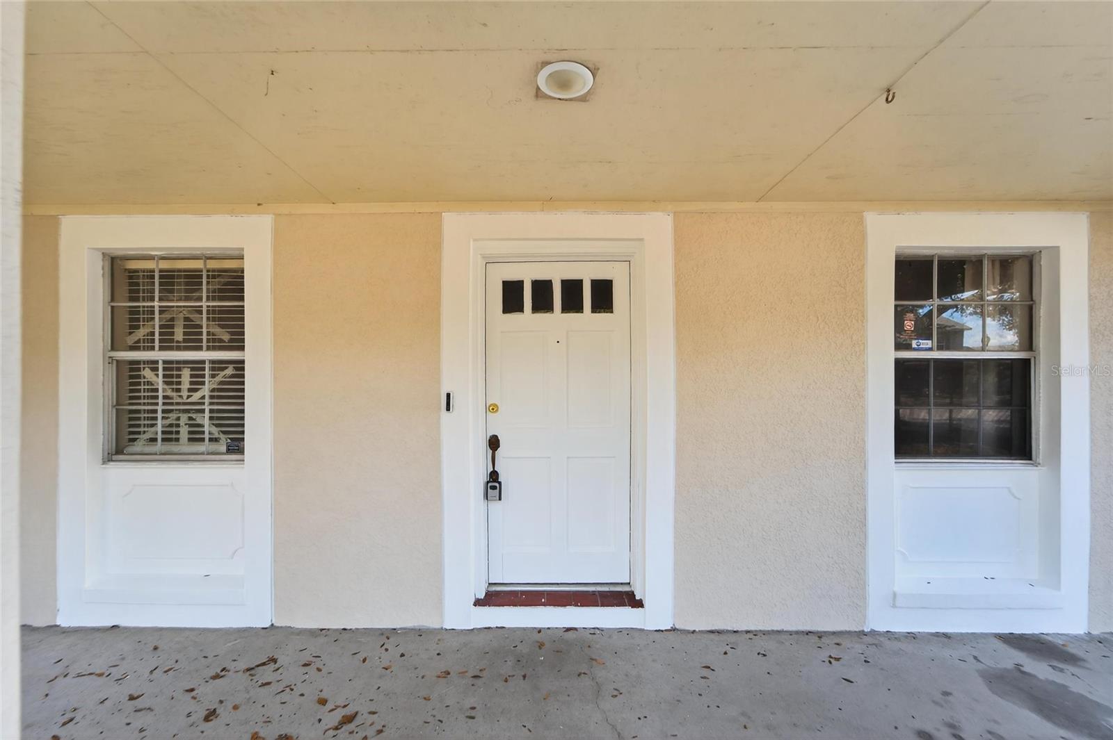 Image 5 of 68 For 1712 Village Court