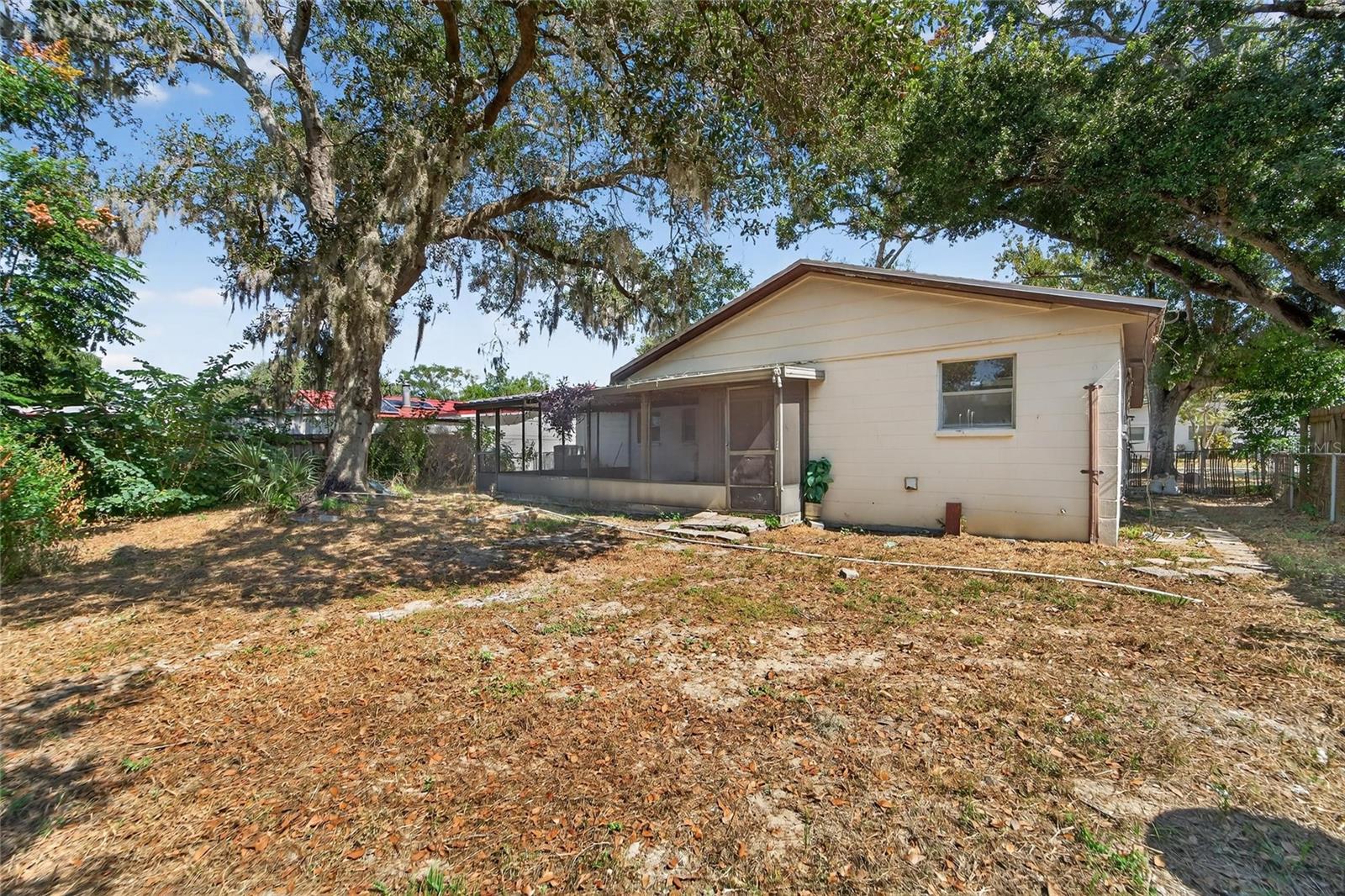 Image 60 of 68 For 1712 Village Court
