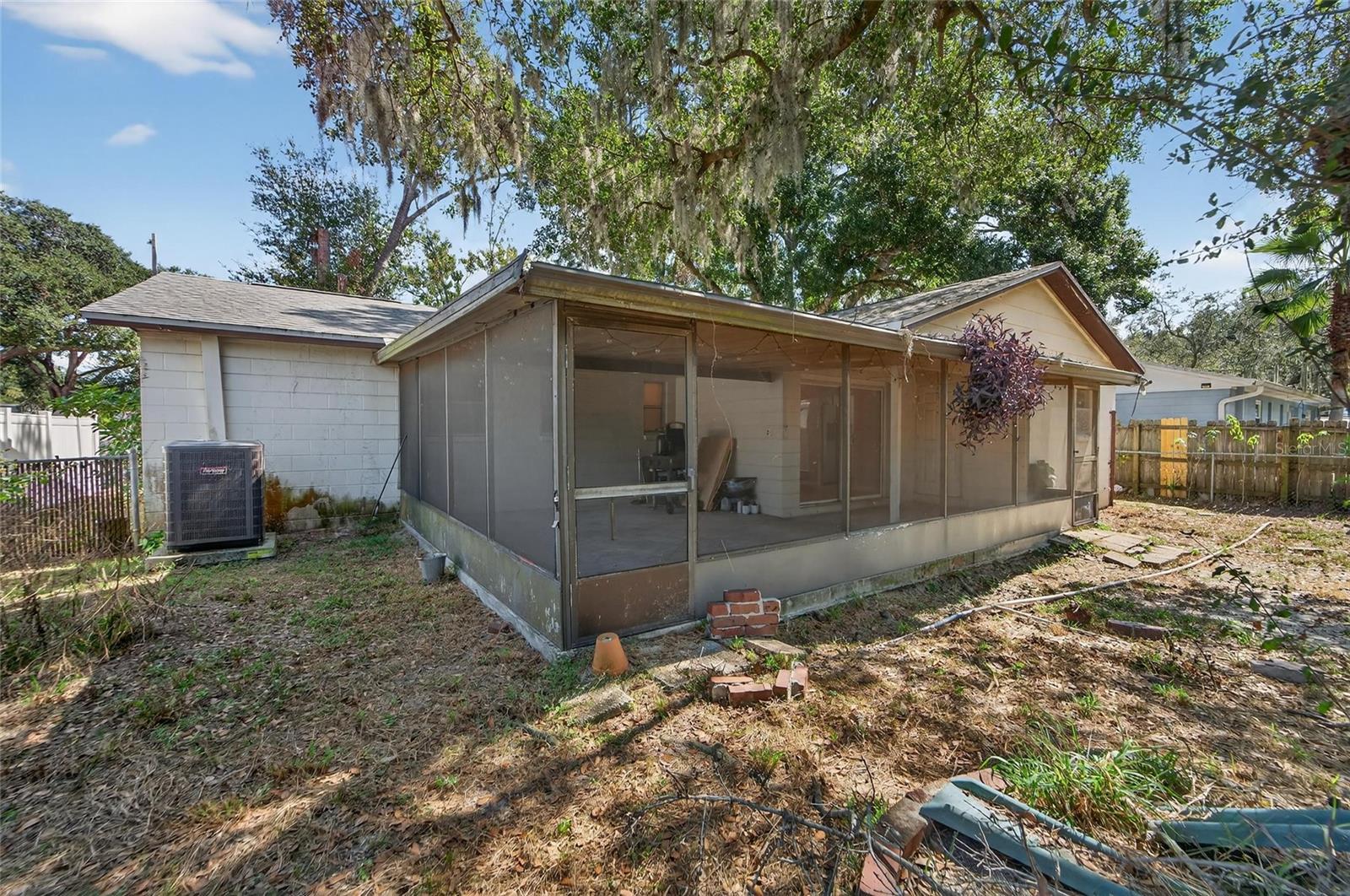 Image 63 of 68 For 1712 Village Court