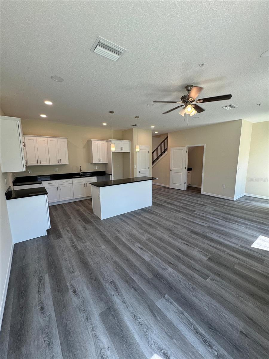 Image 8 of 15 For 4370 Cambio Gardens Court