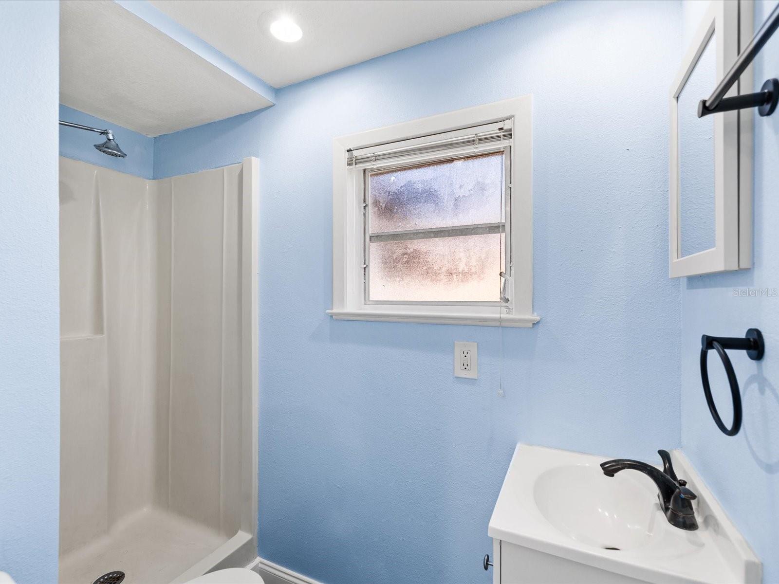 Image 10 of 35 For 10703 Williams Road