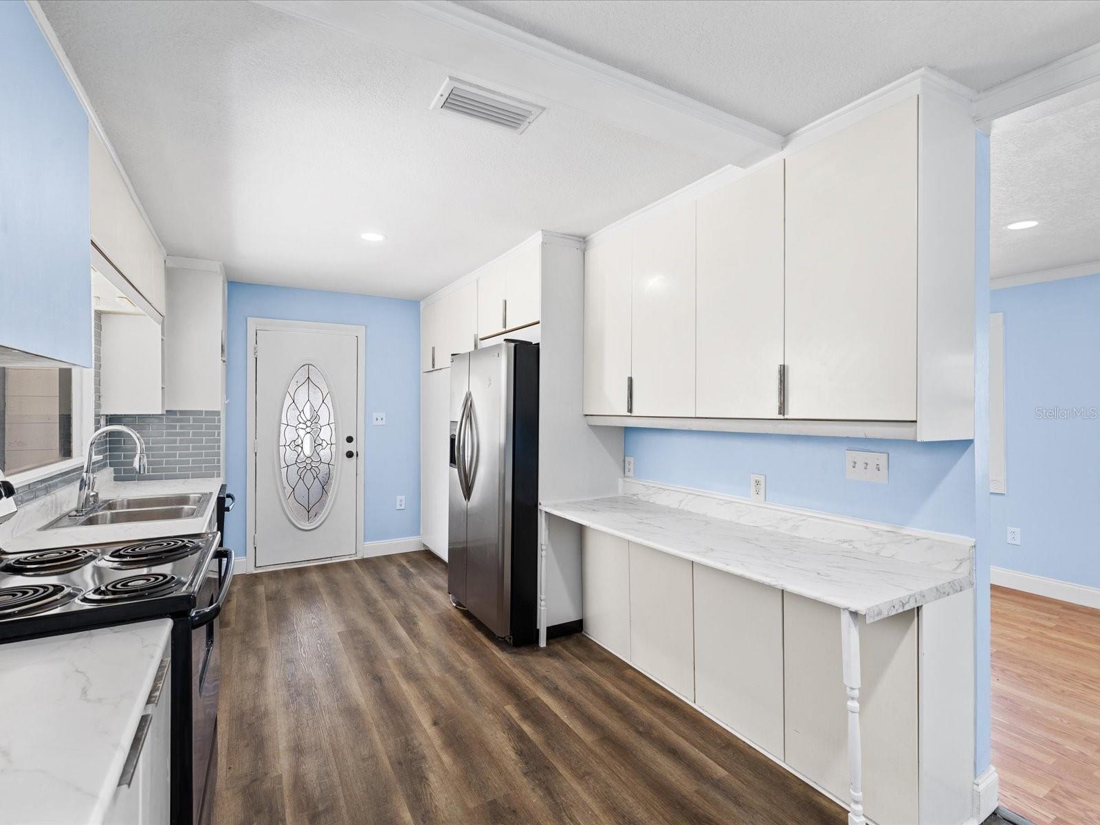 Image 8 of 35 For 10703 Williams Road