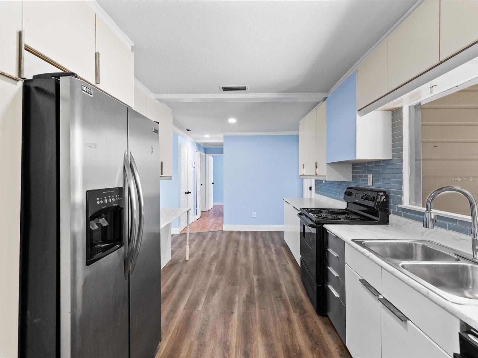 Image 9 of 35 For 10703 Williams Road