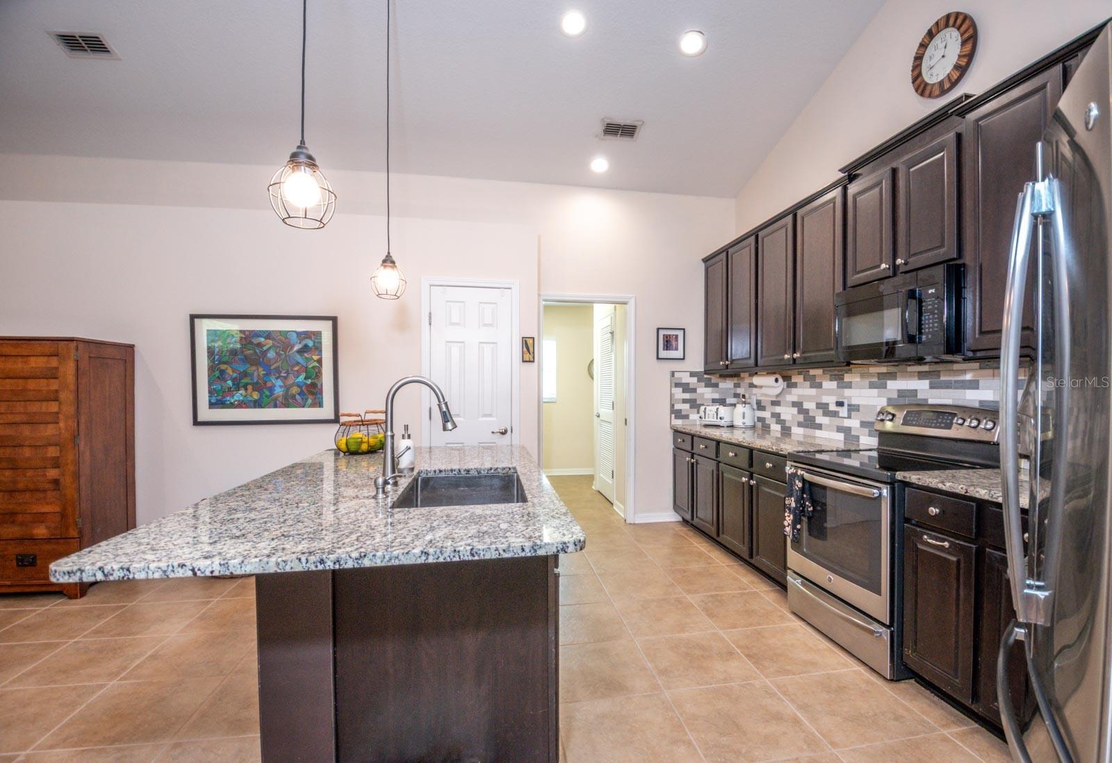 Image 13 of 60 For 316 Royal Bonnet Drive