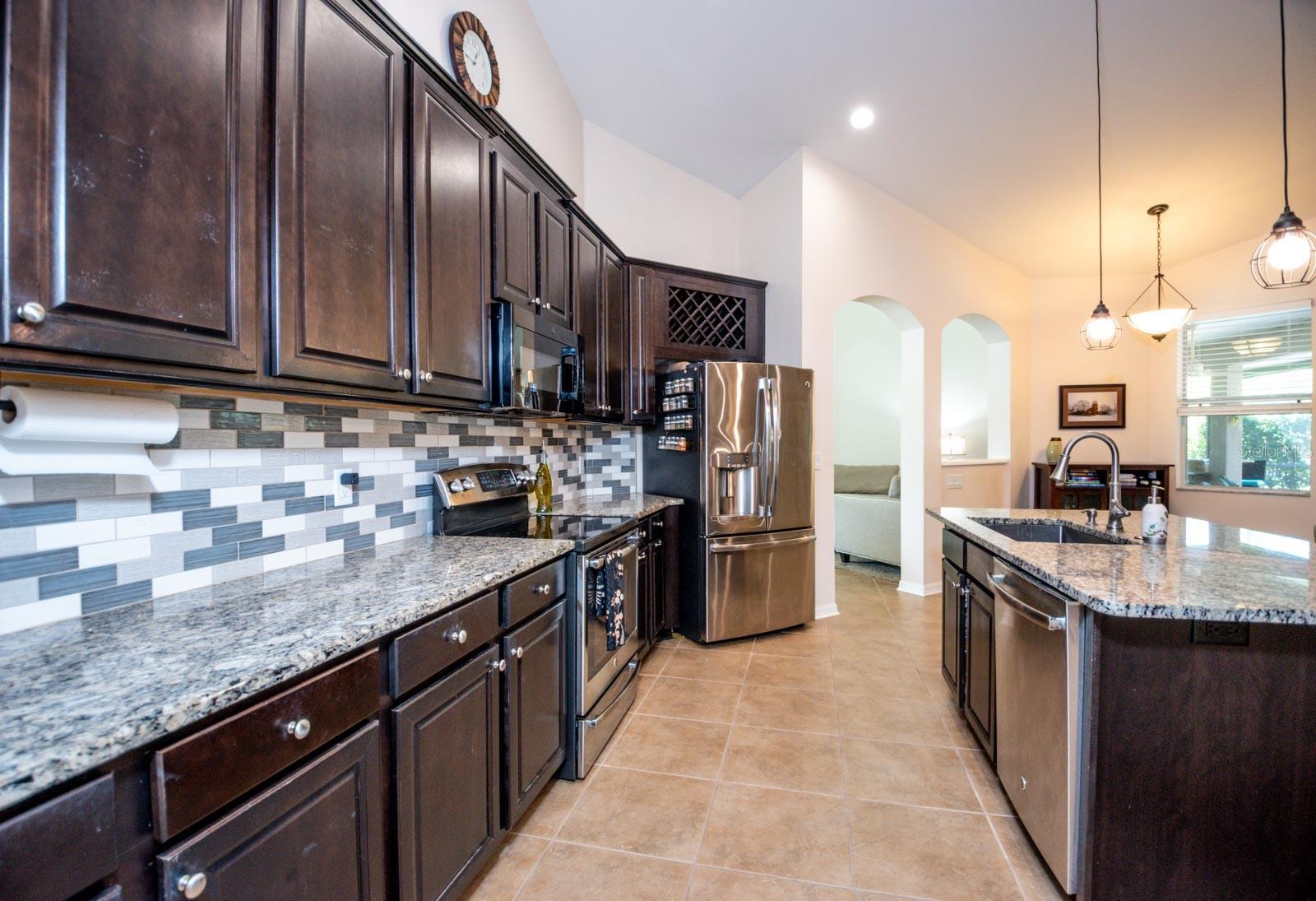 Image 14 of 60 For 316 Royal Bonnet Drive