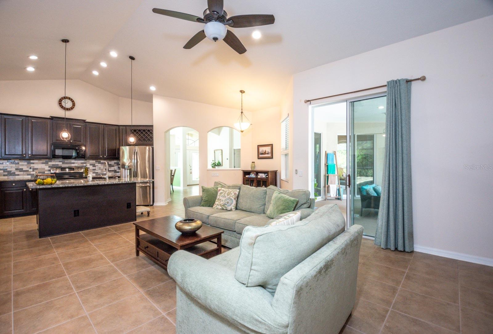 Image 16 of 60 For 316 Royal Bonnet Drive