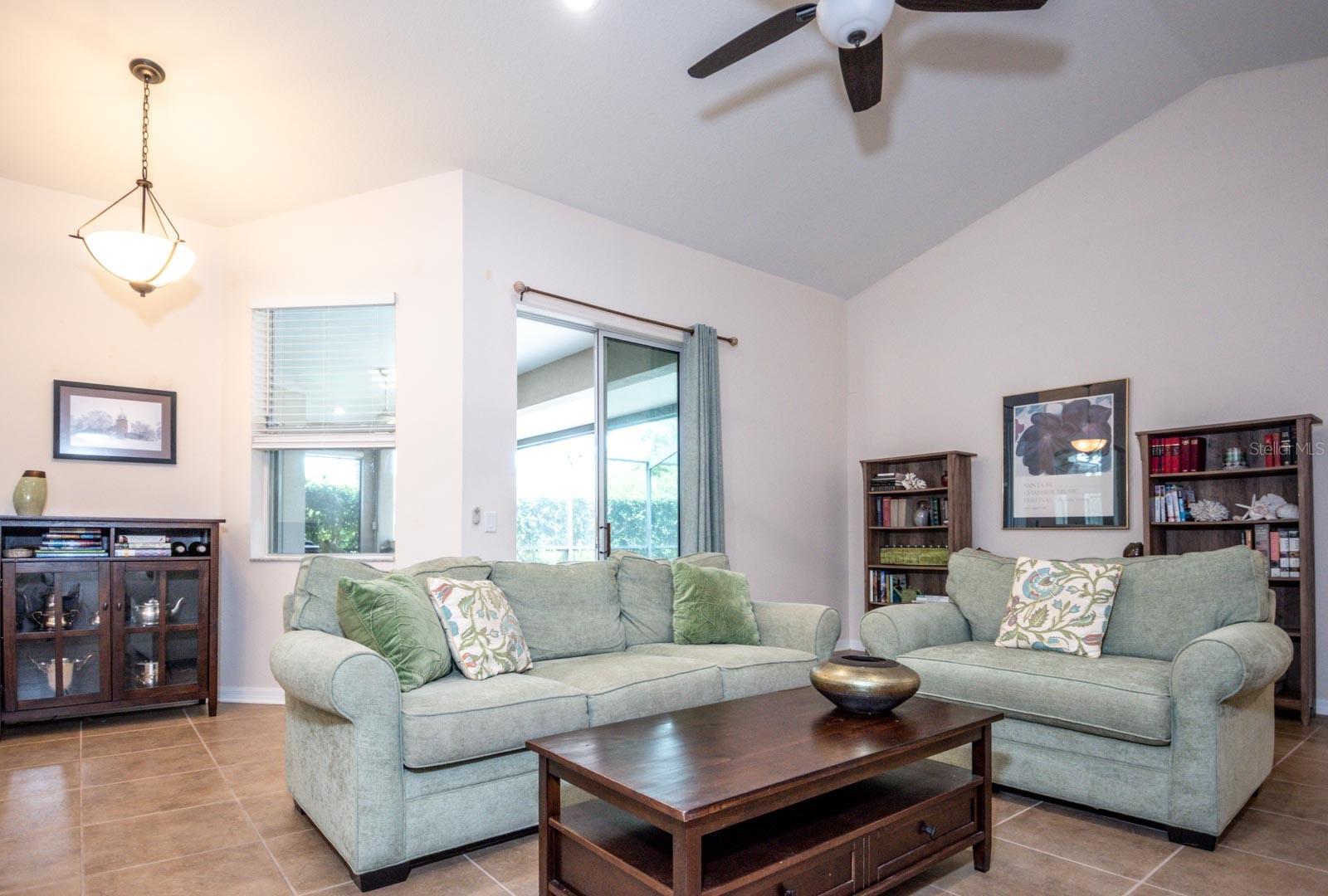 Image 18 of 60 For 316 Royal Bonnet Drive