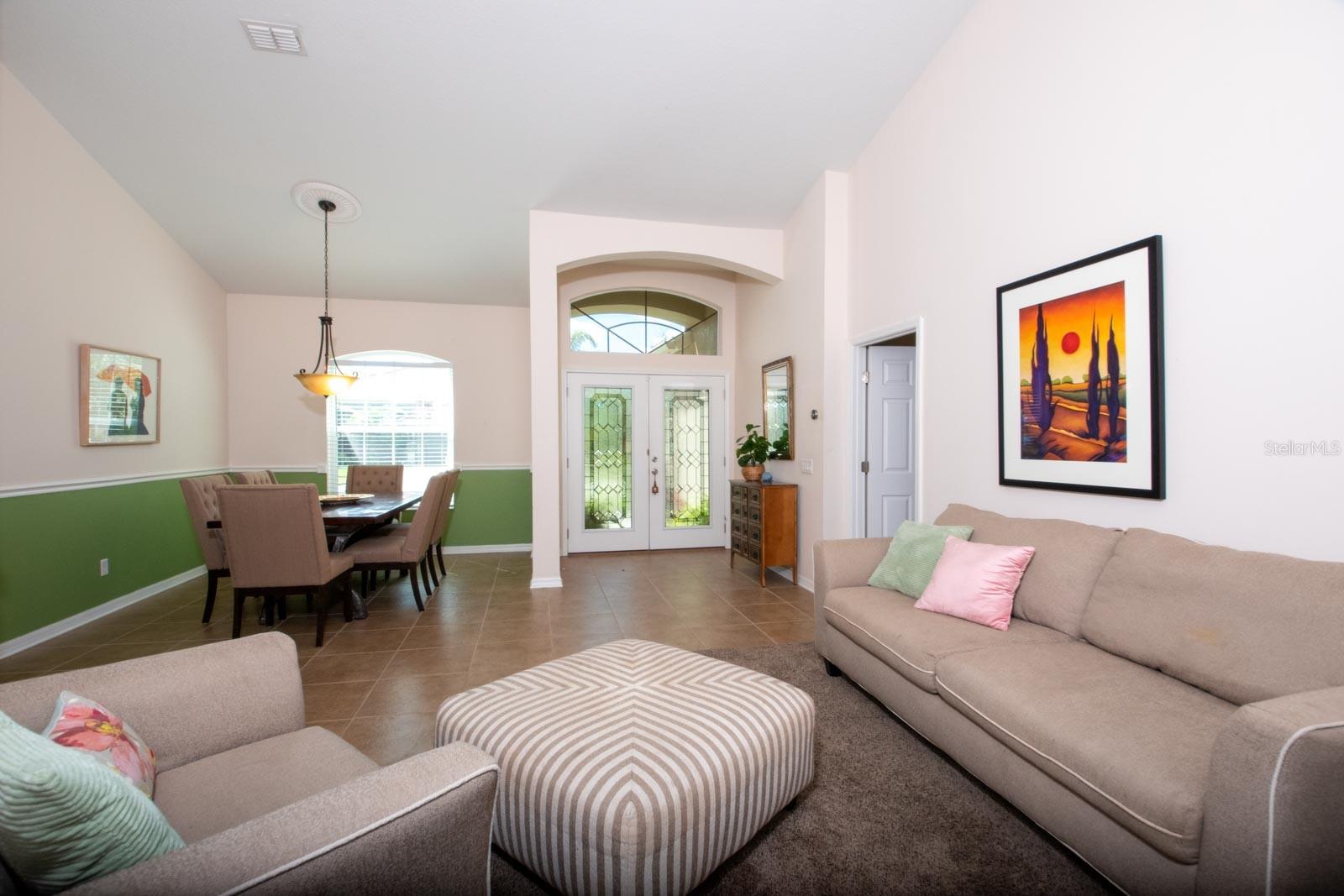 Image 7 of 60 For 316 Royal Bonnet Drive