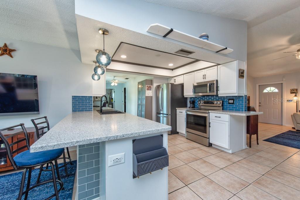 Image 11 of 59 For 6190 Philco Street