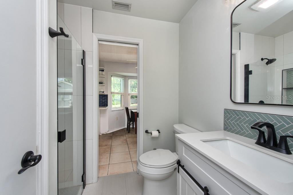 Image 24 of 59 For 6190 Philco Street