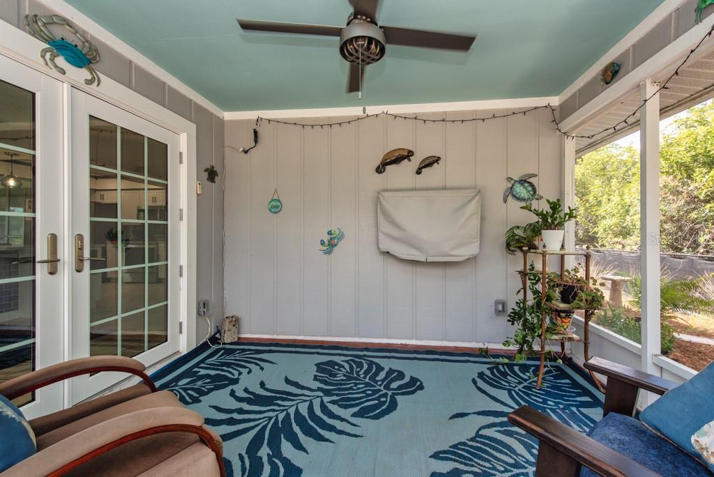 Image 28 of 59 For 6190 Philco Street