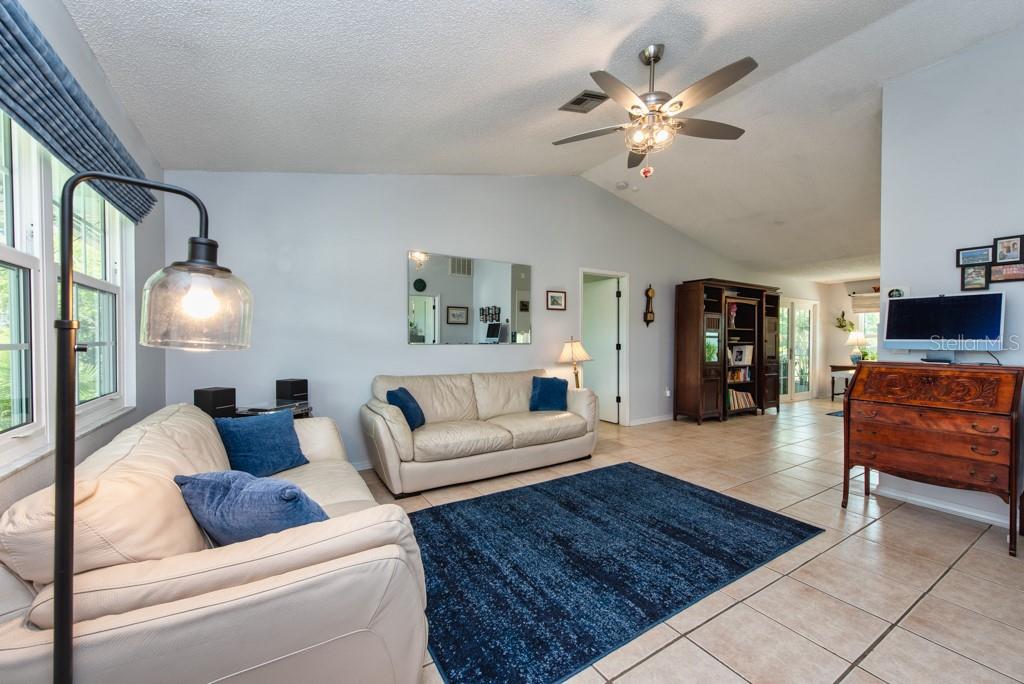 Image 6 of 59 For 6190 Philco Street