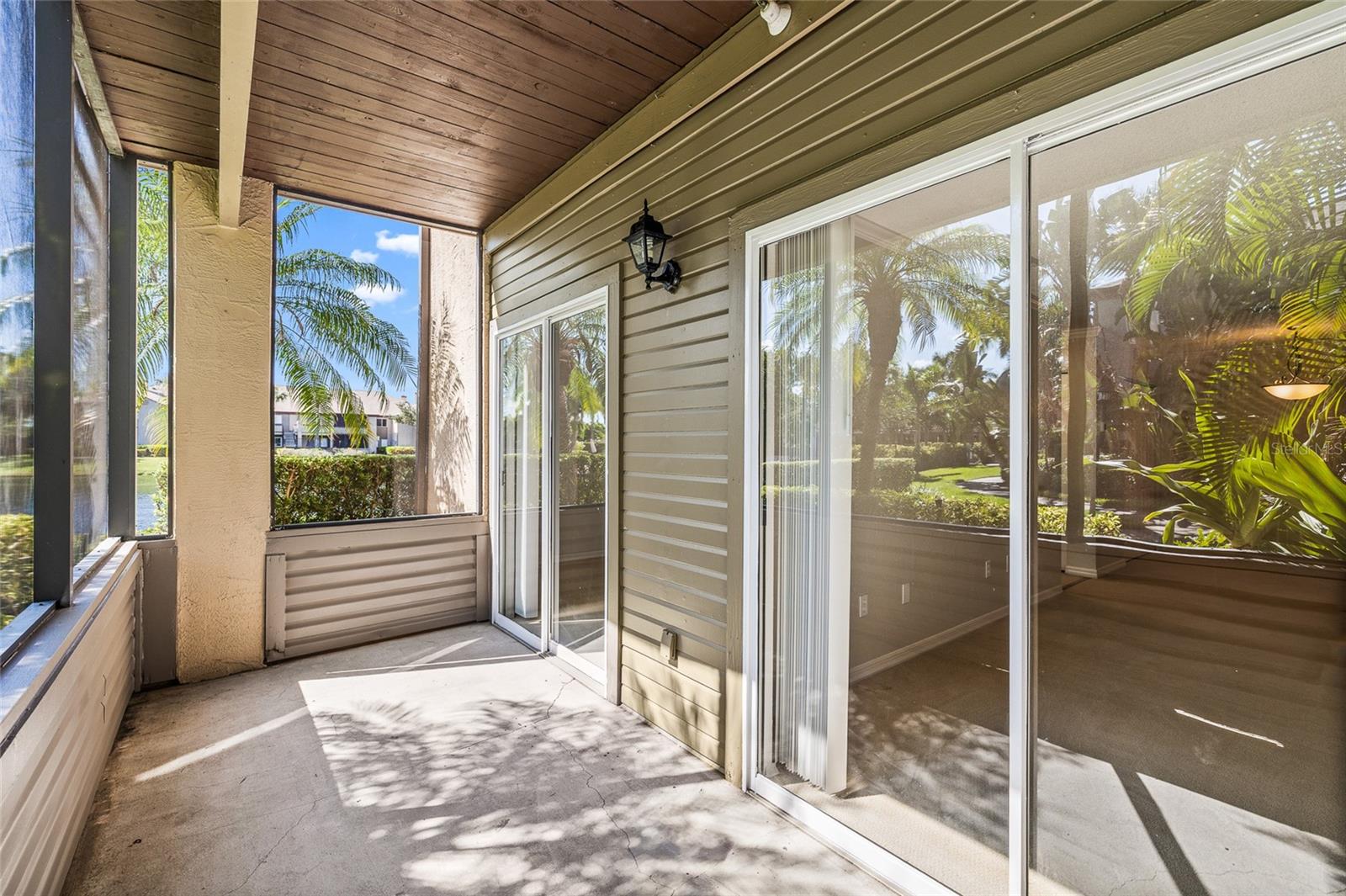 Image 23 of 31 For 10263 Gandy Boulevard N 213