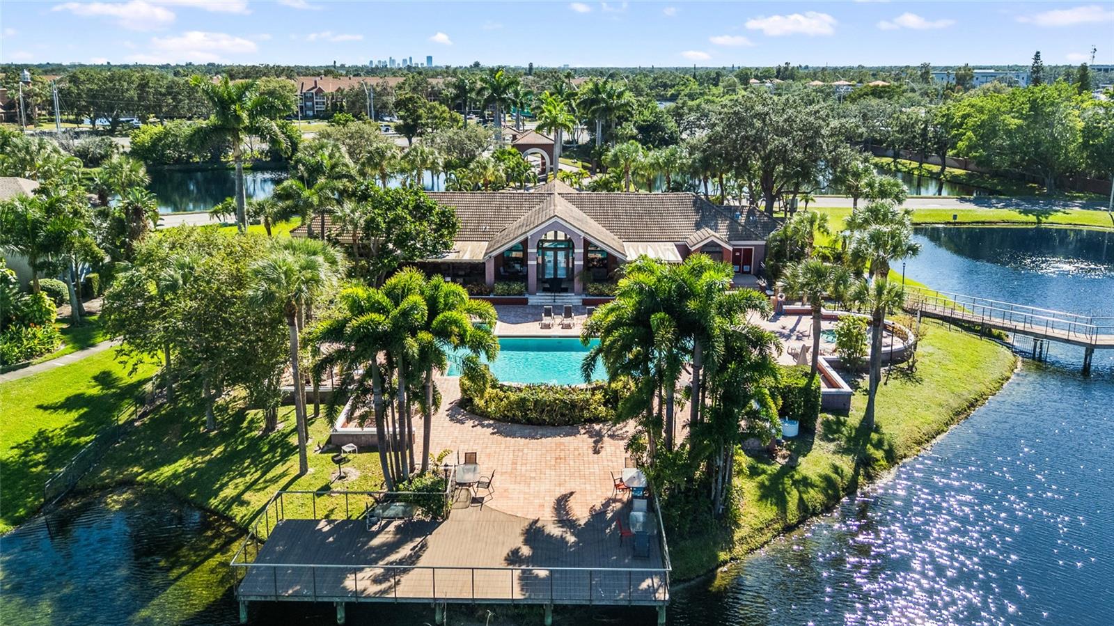 Image 27 of 31 For 10263 Gandy Boulevard N 213