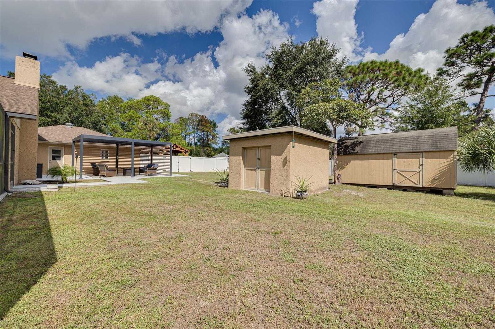 Image 43 of 70 For 1868 Overview Drive