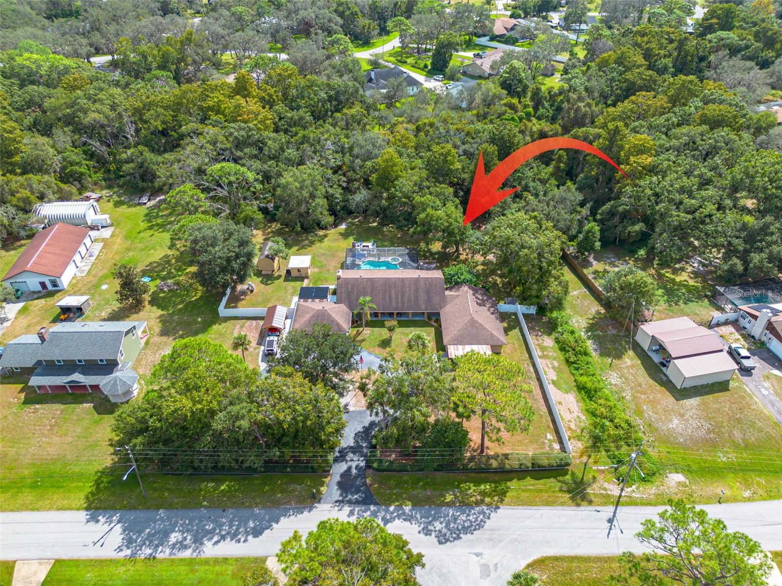 Image 5 of 70 For 1868 Overview Drive