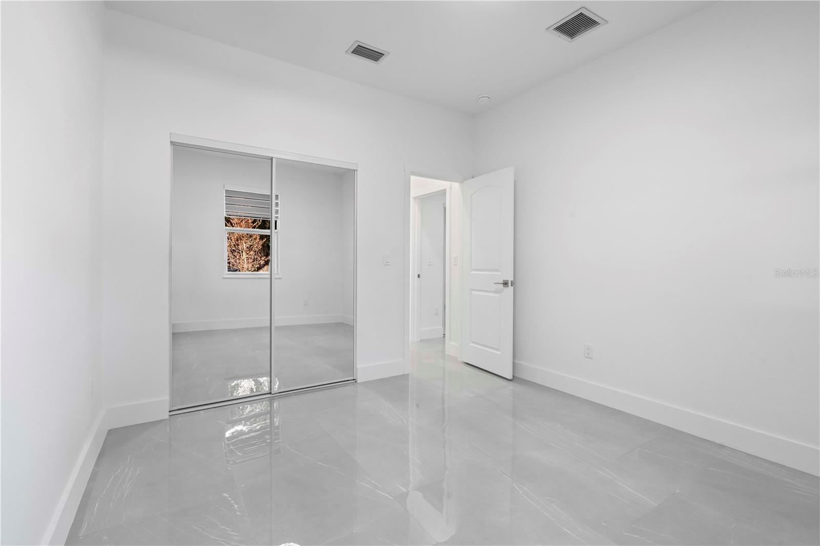 Image 11 of 42 For 7900 53rd Way N