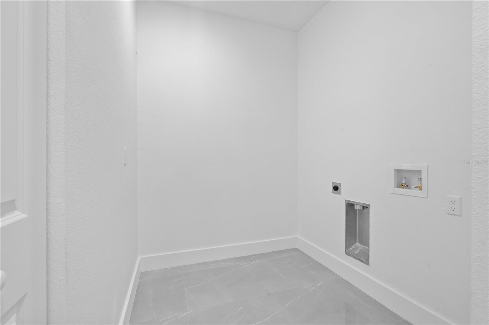 Image 12 of 42 For 7900 53rd Way N