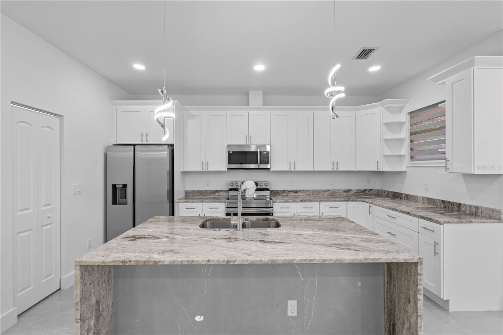 Image 25 of 42 For 7900 53rd Way N