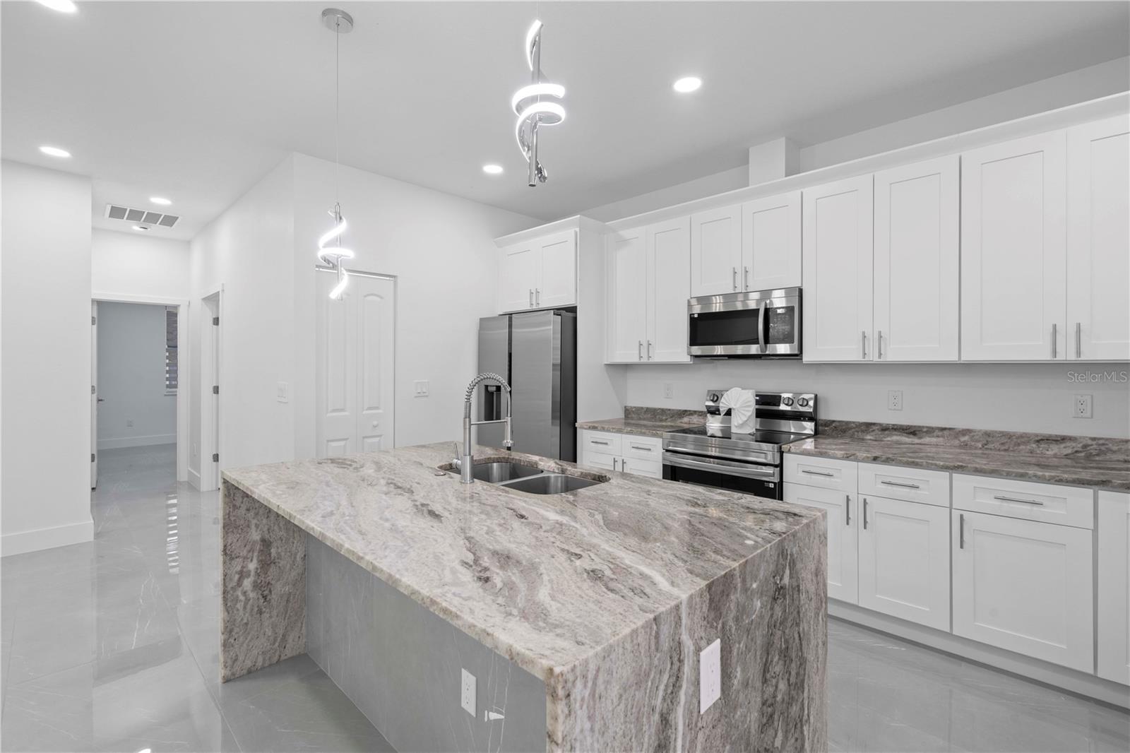 Image 27 of 42 For 7900 53rd Way N