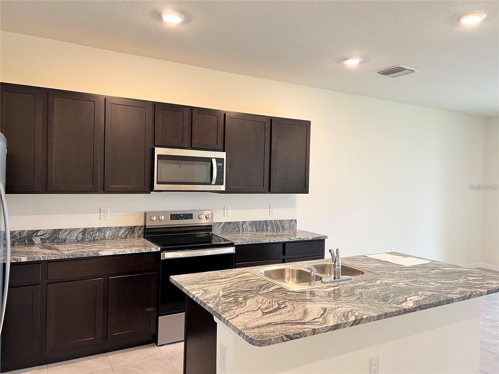 Image 2 of 25 For 34328 Redwood Dawn Lane