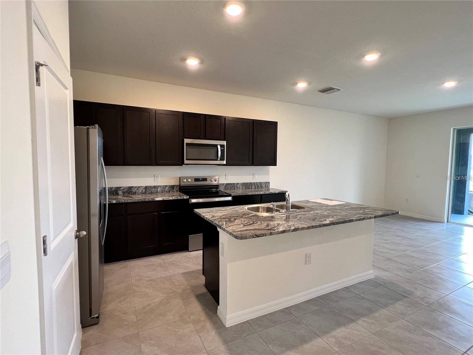 Image 3 of 25 For 34328 Redwood Dawn Lane