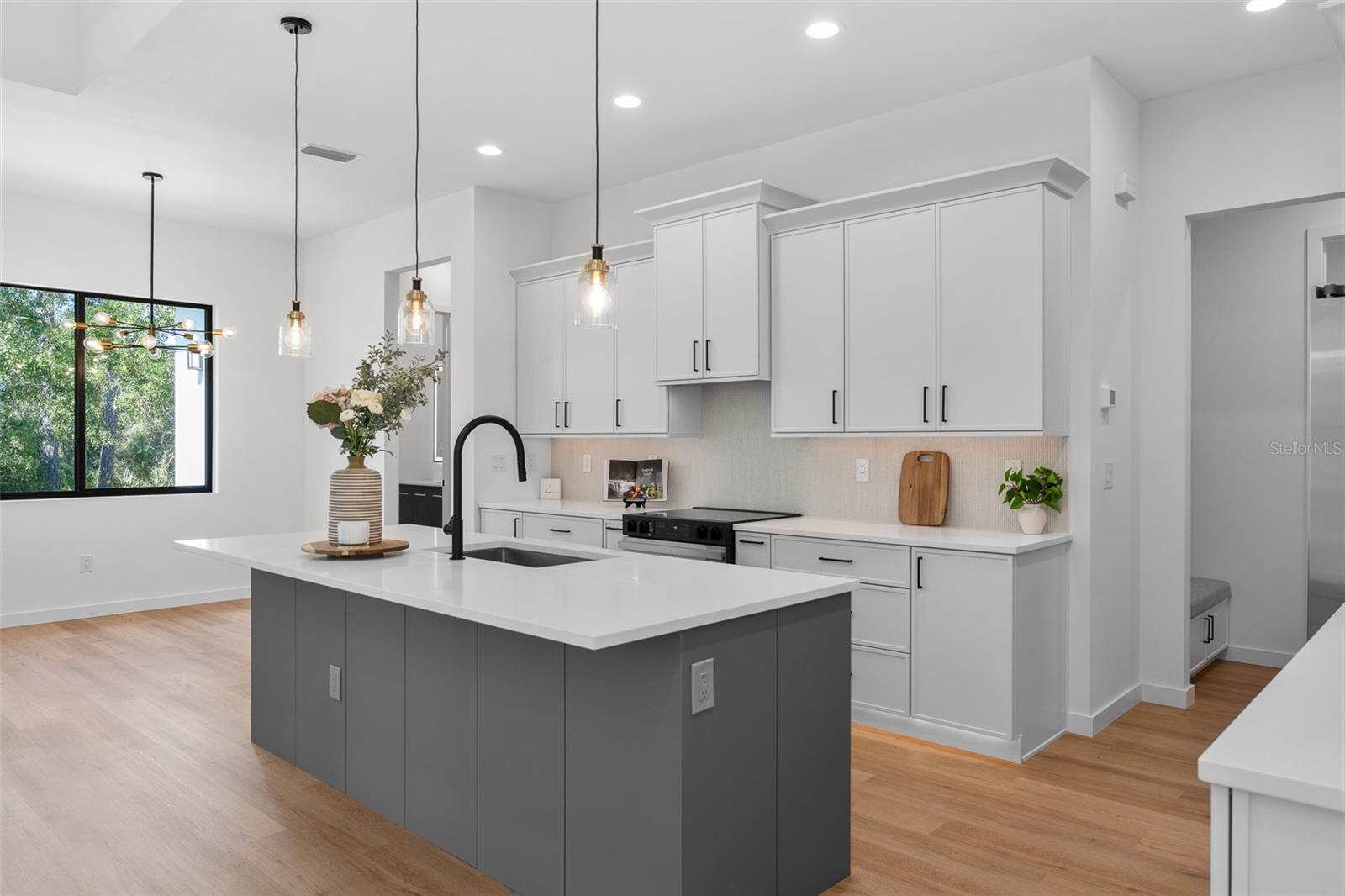 Image 11 of 38 For 4037 Cinderella Road