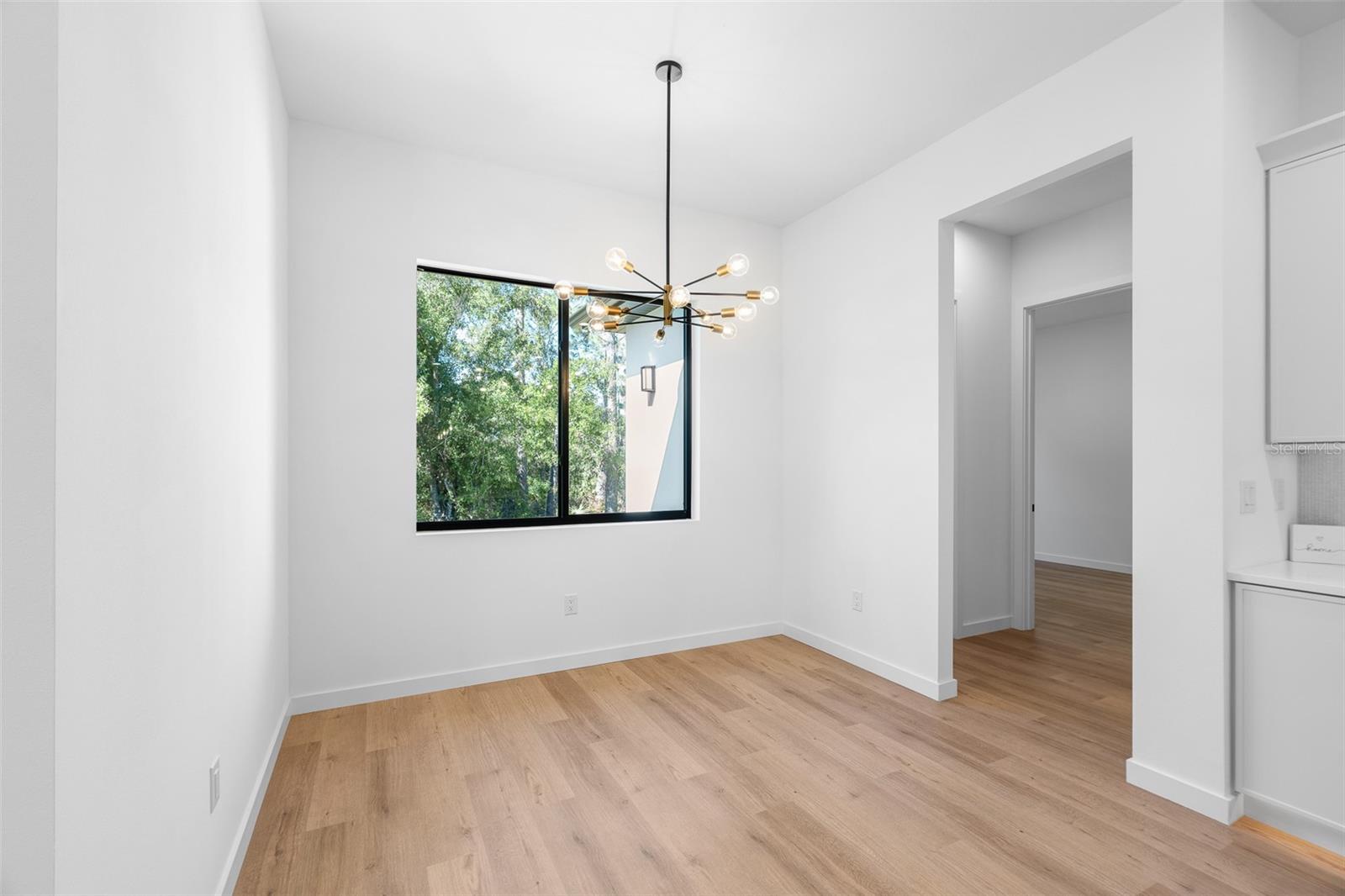 Image 15 of 38 For 4037 Cinderella Road