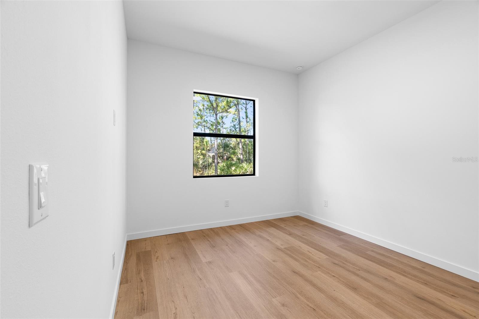 Image 29 of 38 For 4037 Cinderella Road