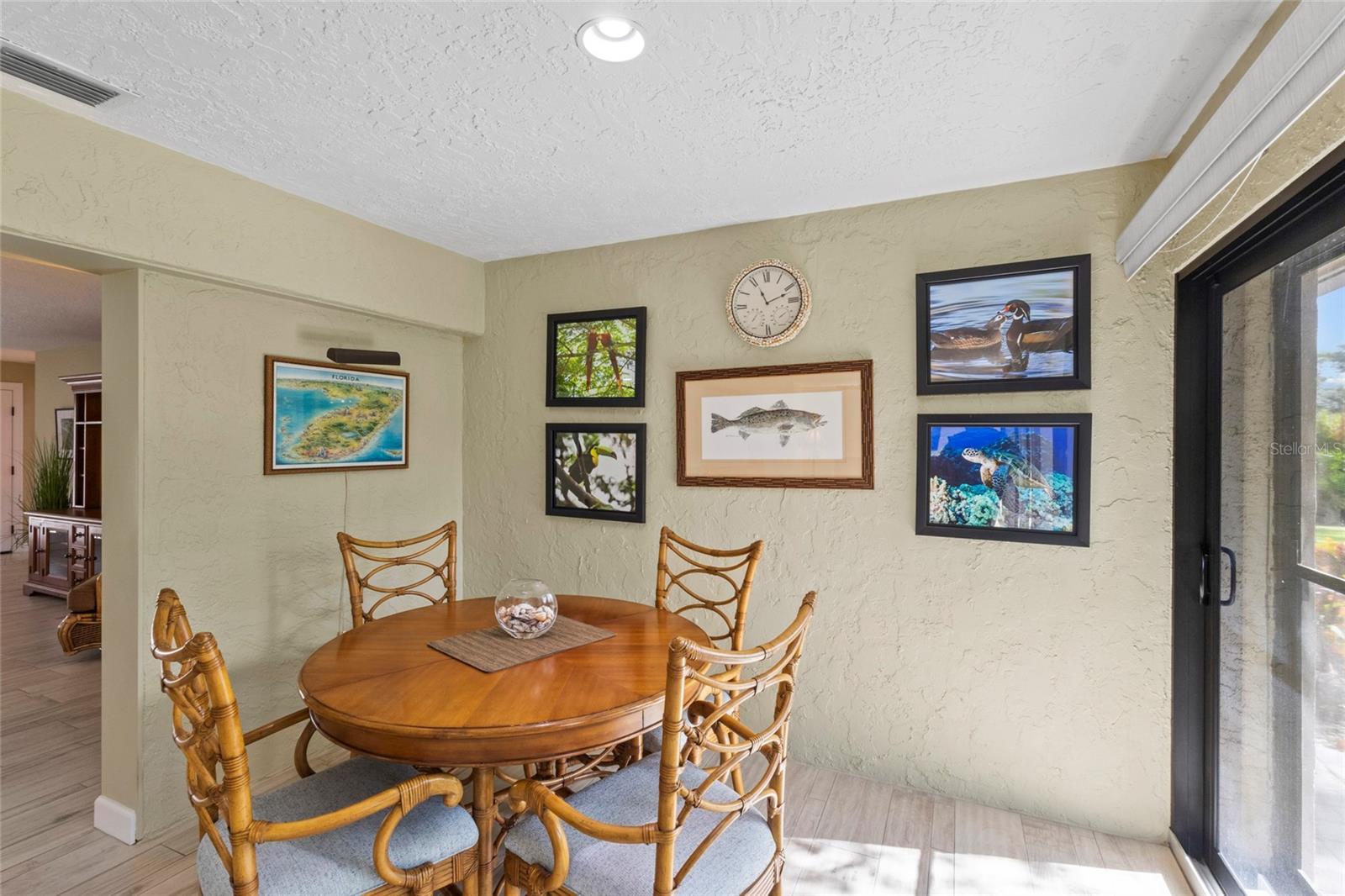 Image 28 of 38 For 7143 Fairway Bend Lane