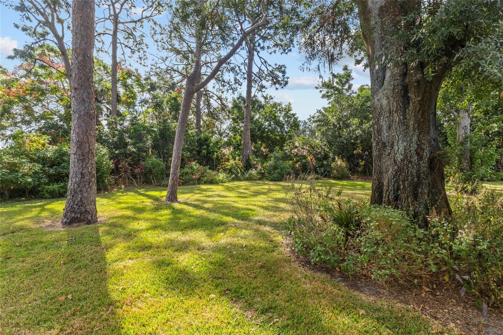 Image 33 of 38 For 7143 Fairway Bend Lane